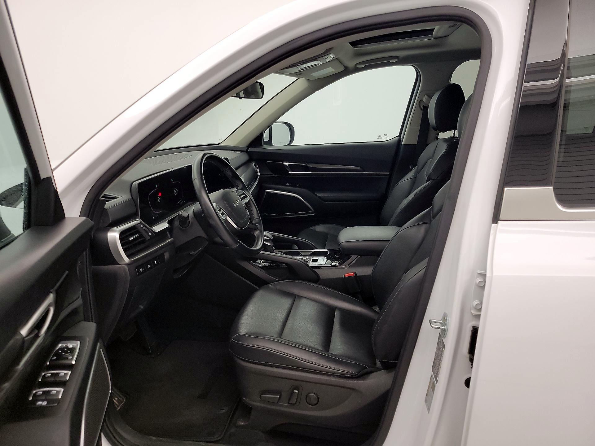 Thumbnail: 2023 Kia Telluride - 11