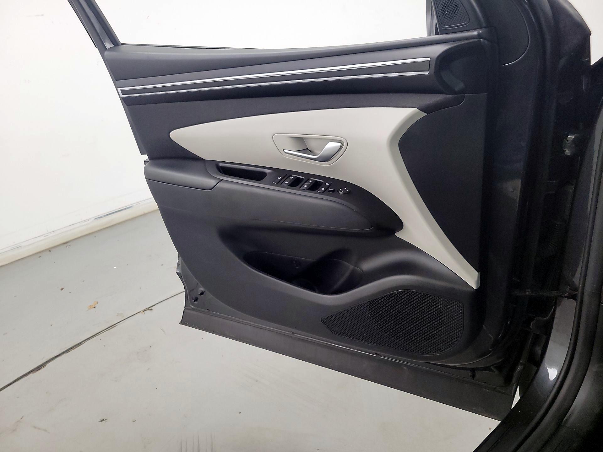 Thumbnail: 2023 Hyundai Tucson - 12