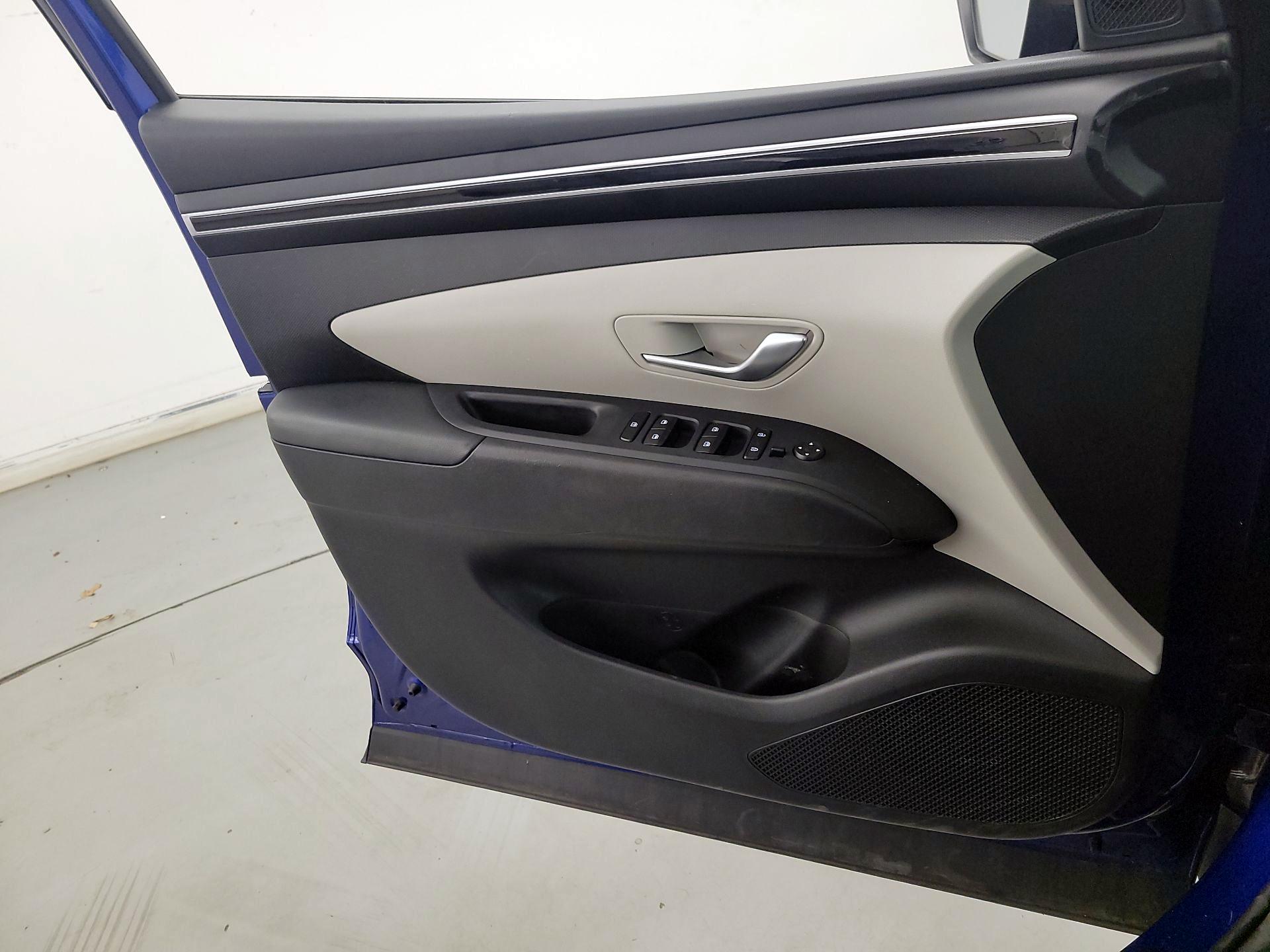 Thumbnail: 2023 Hyundai Tucson - 12