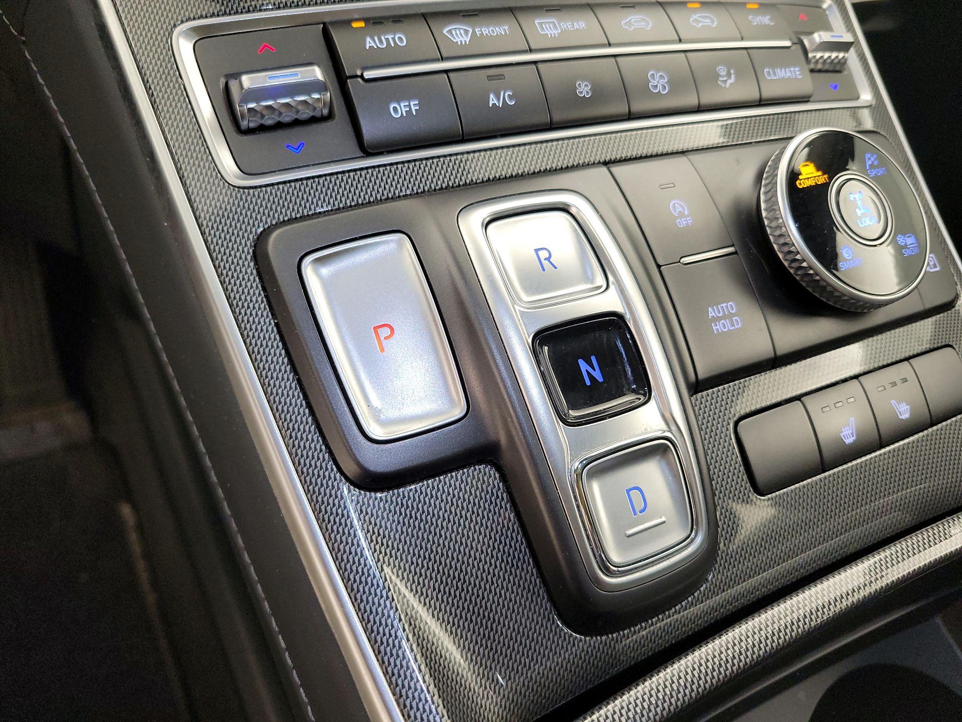 Thumbnail: 2023 Hyundai Santa Fe - 18