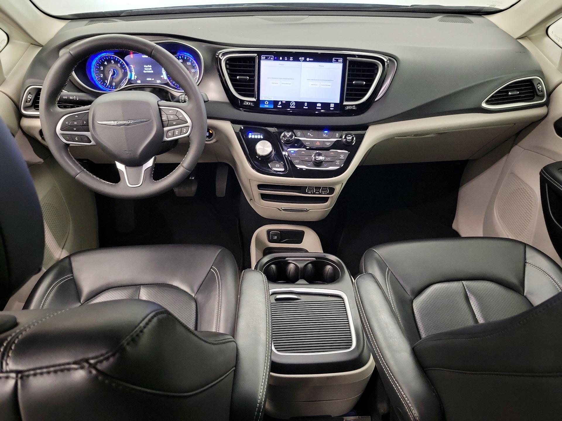 Thumbnail: 2023 Chrysler Pacifica - 9