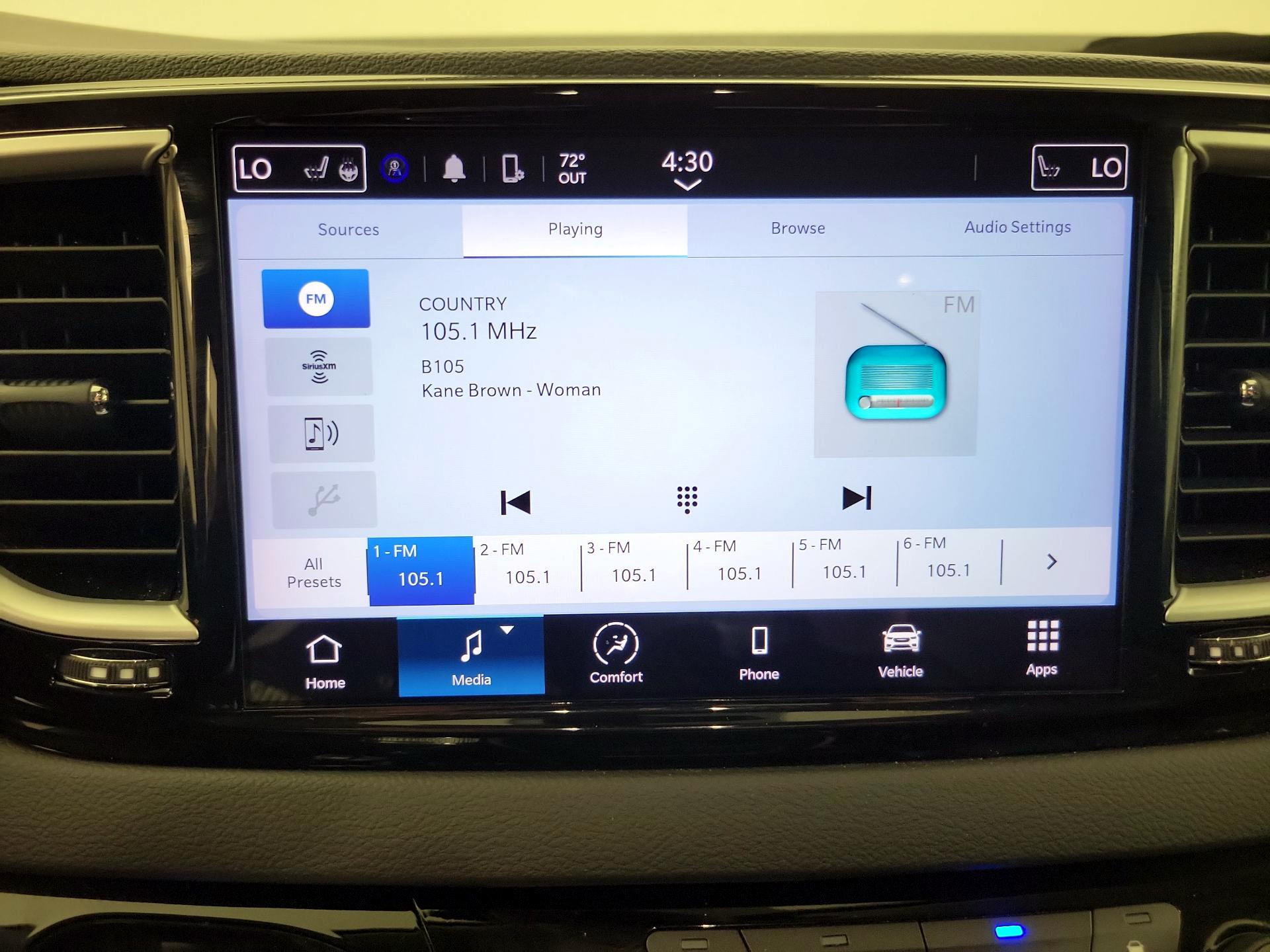 Thumbnail: 2023 Chrysler Pacifica - 15