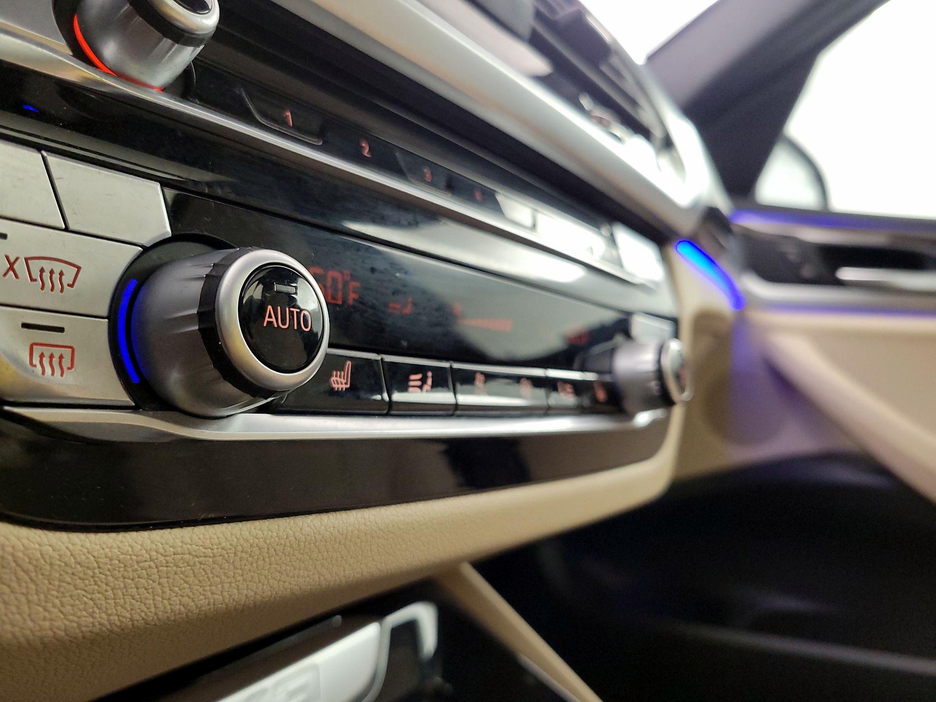 Thumbnail: 2021 BMW X3 - 17