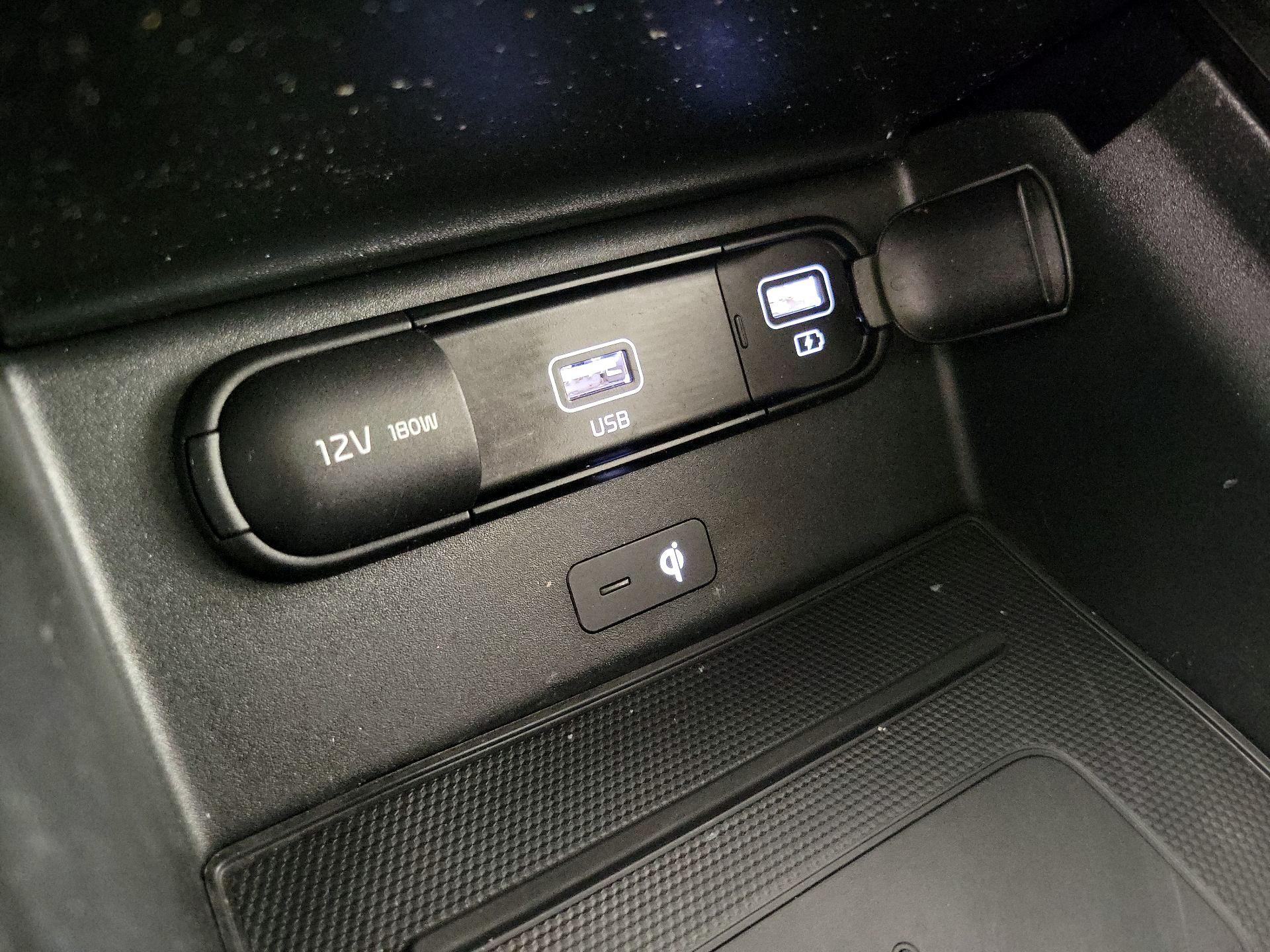 Thumbnail: 2022 Kia Telluride - 19