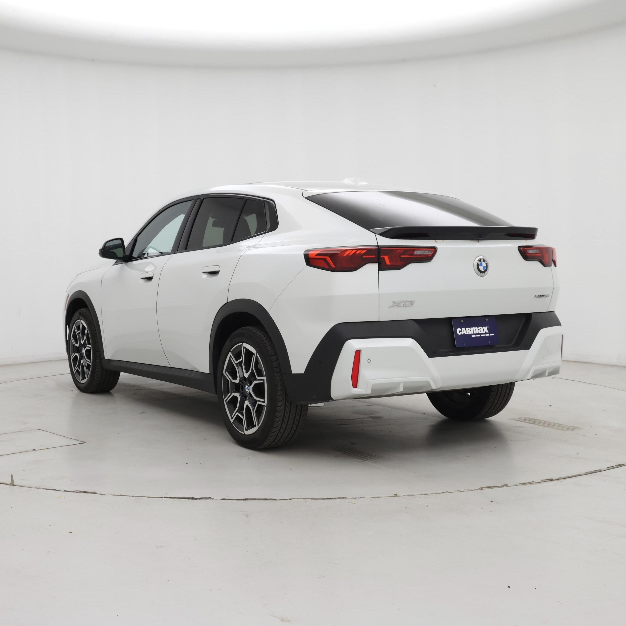 Thumbnail: 2025 BMW X2 - 2