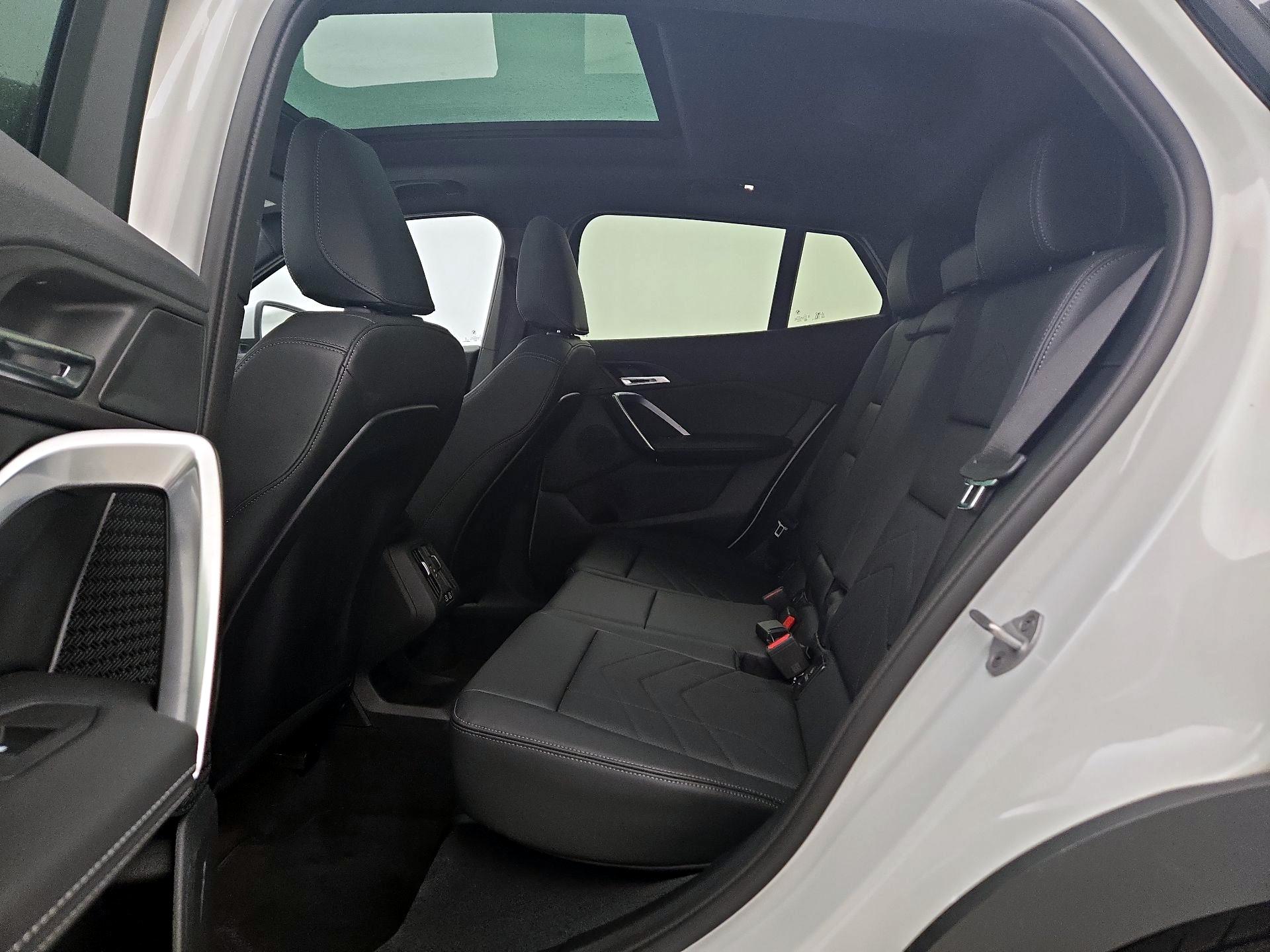 Thumbnail: 2025 BMW X2 - 20