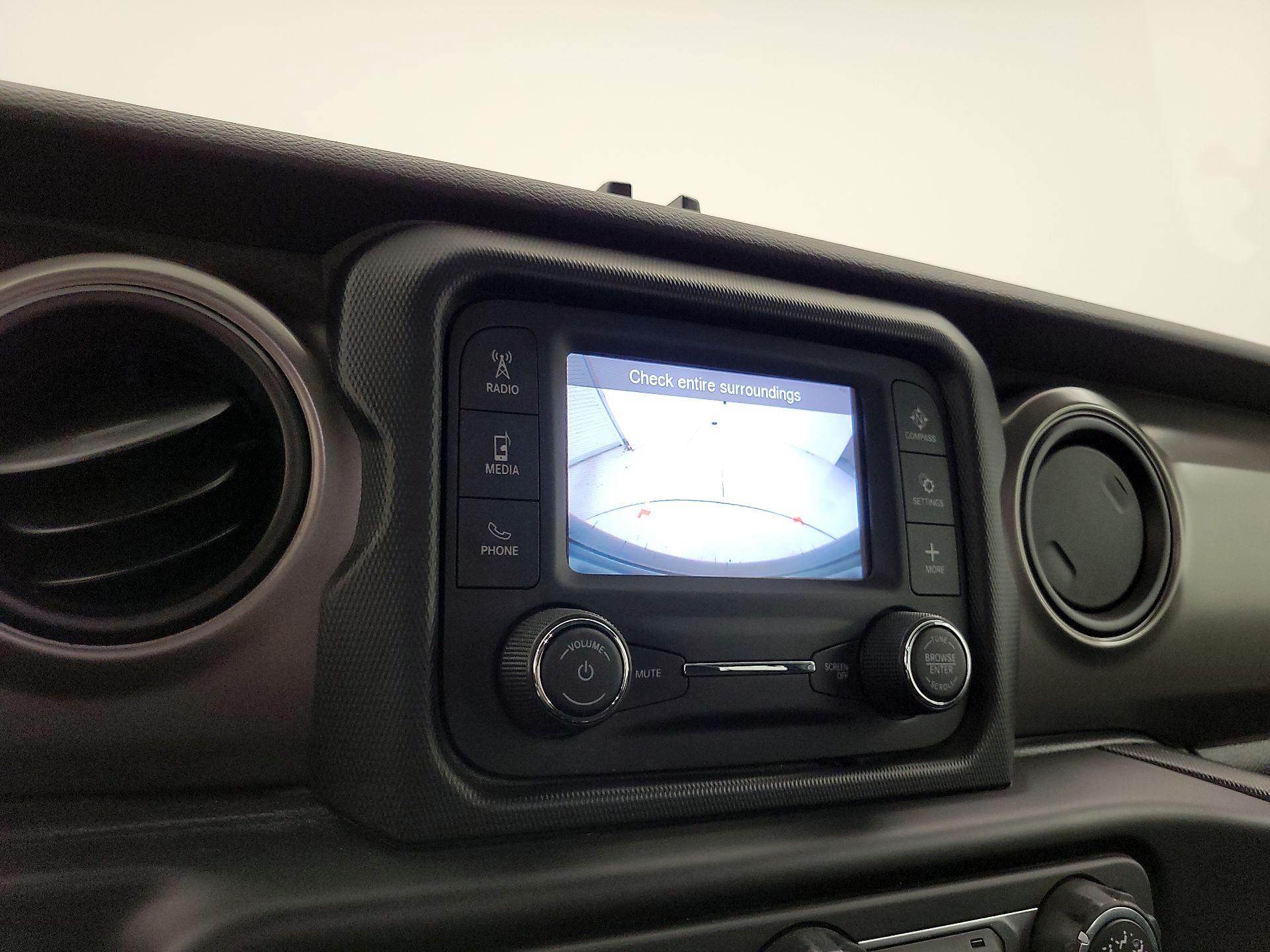 Thumbnail: 2021 Jeep Wrangler - 14