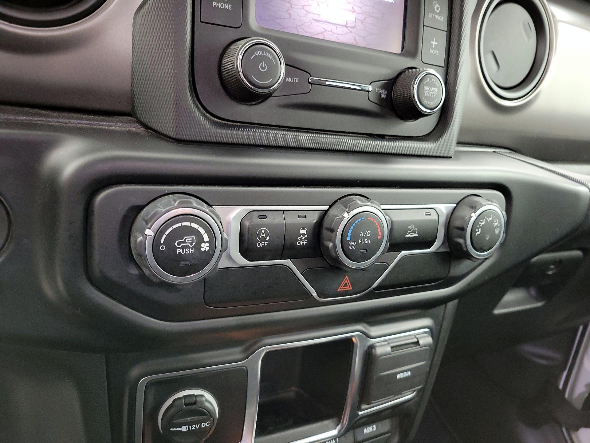 Thumbnail: 2021 Jeep Wrangler - 16