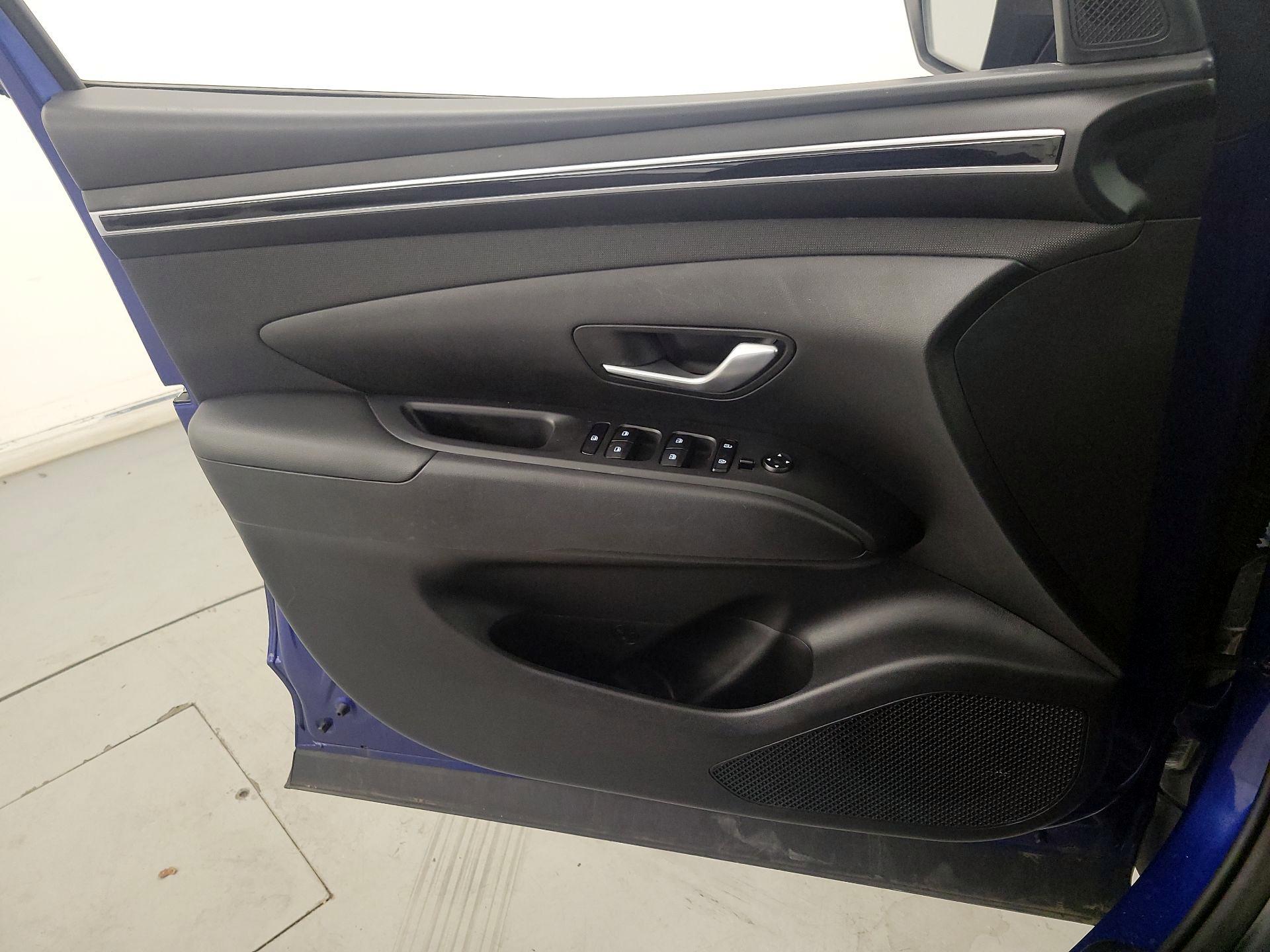 Thumbnail: 2023 Hyundai Tucson - 12