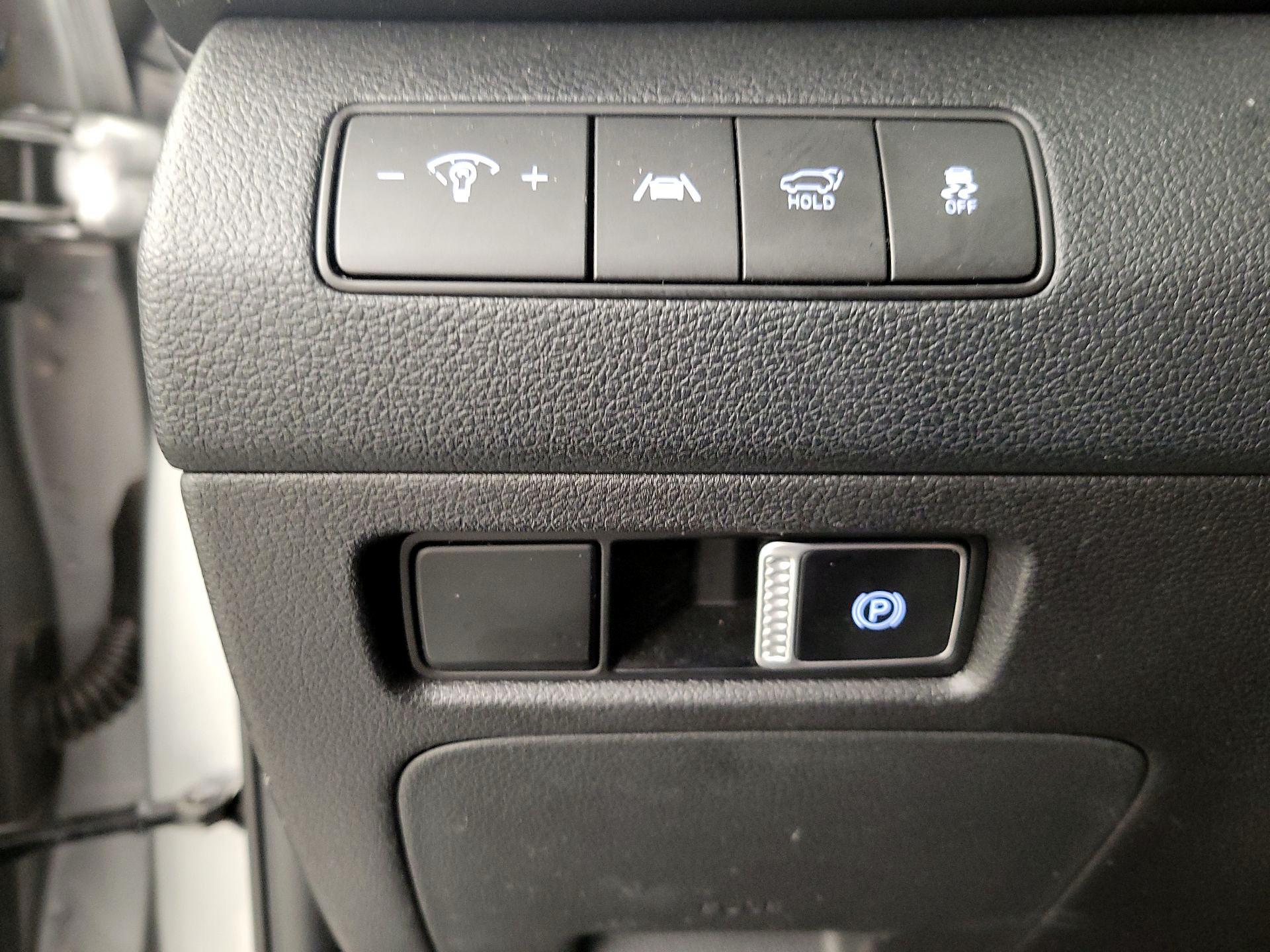 Thumbnail: 2023 Hyundai Santa Fe - 13