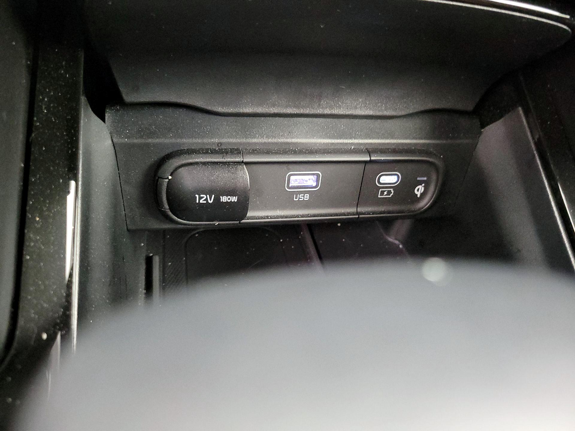 Thumbnail: 2024 Kia Telluride - 19