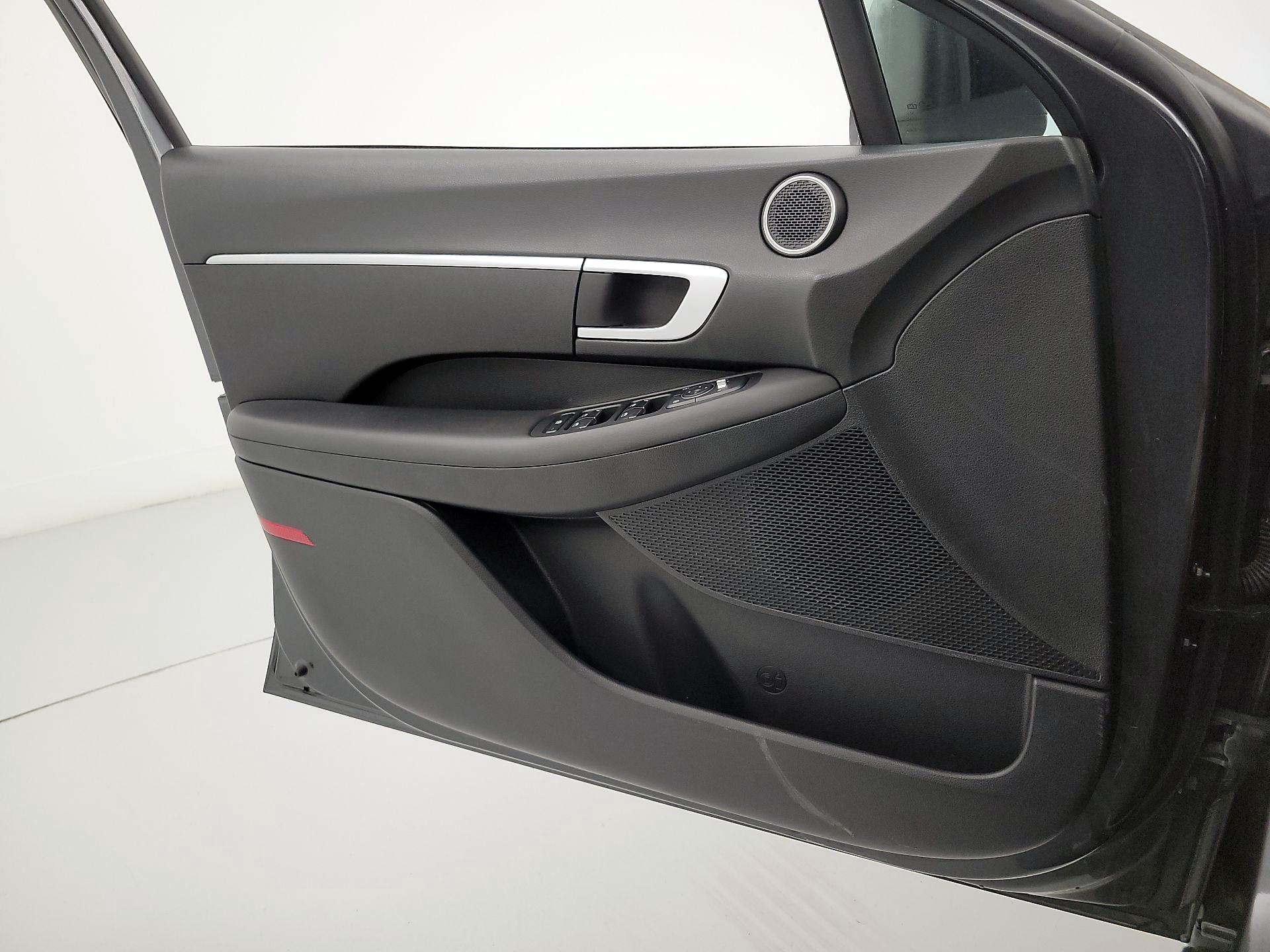 Thumbnail: 2022 Hyundai Sonata - 12