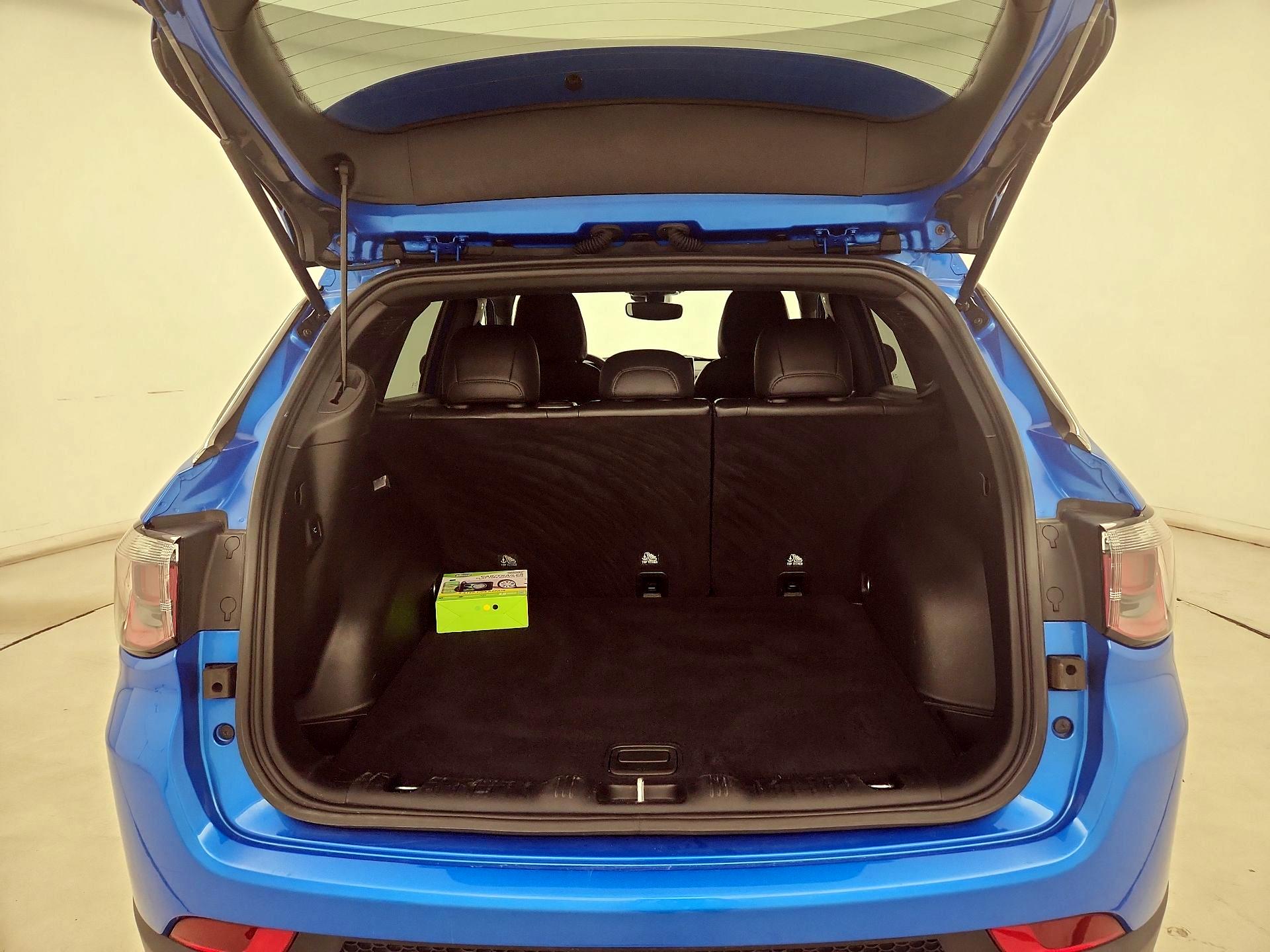 Thumbnail: 2023 Jeep Compass - 20