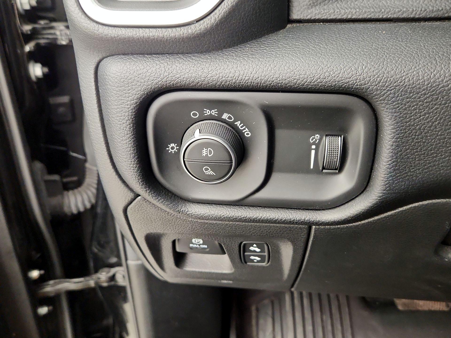 Thumbnail: 2021 RAM 1500 - 13