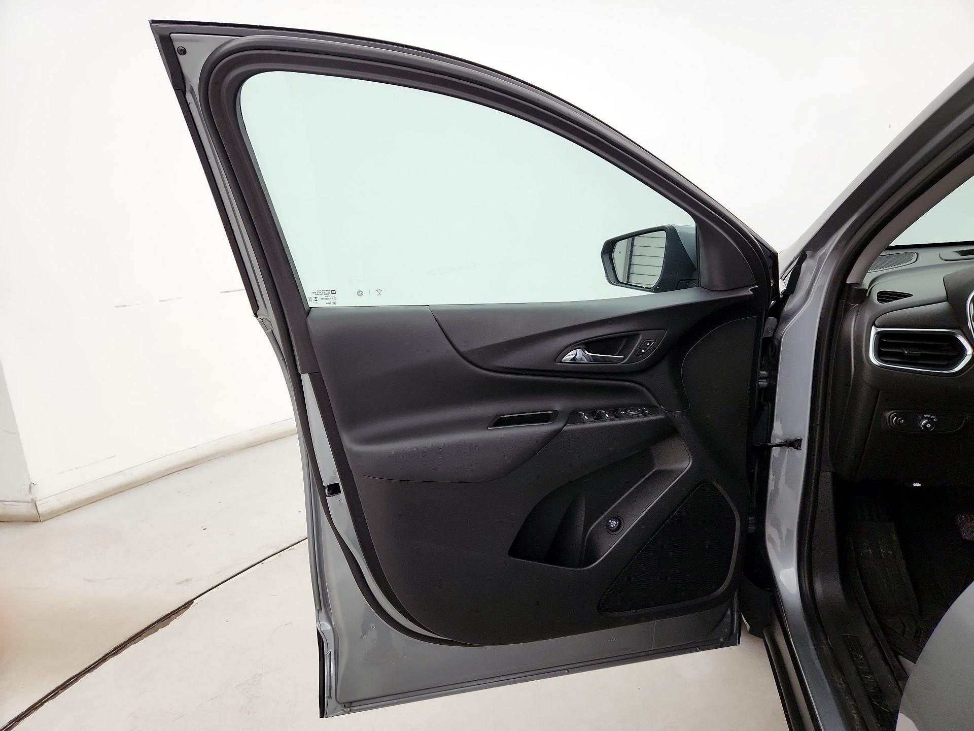 Thumbnail: 2024 Chevrolet Equinox - 12