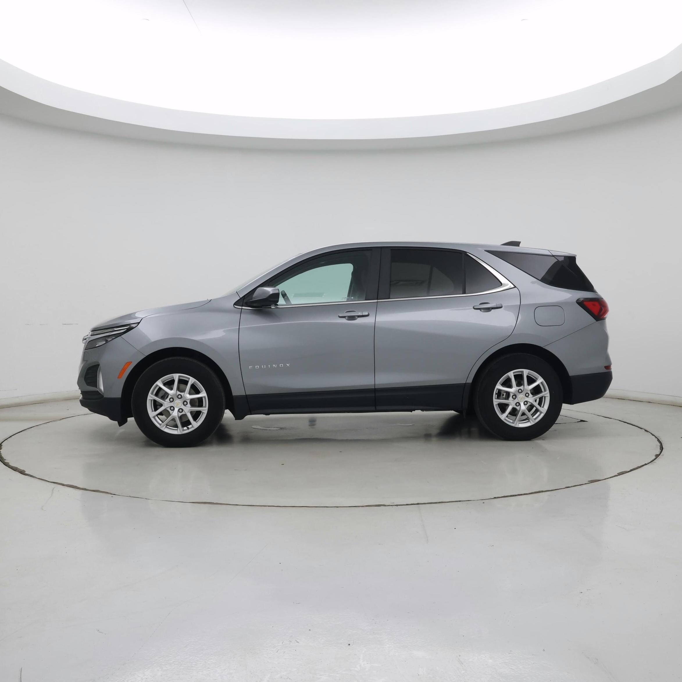 Thumbnail: 2024 Chevrolet Equinox - 3