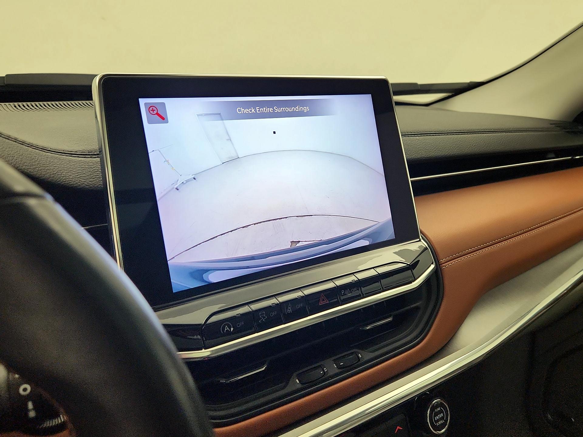 Thumbnail: 2022 Jeep Compass - 15