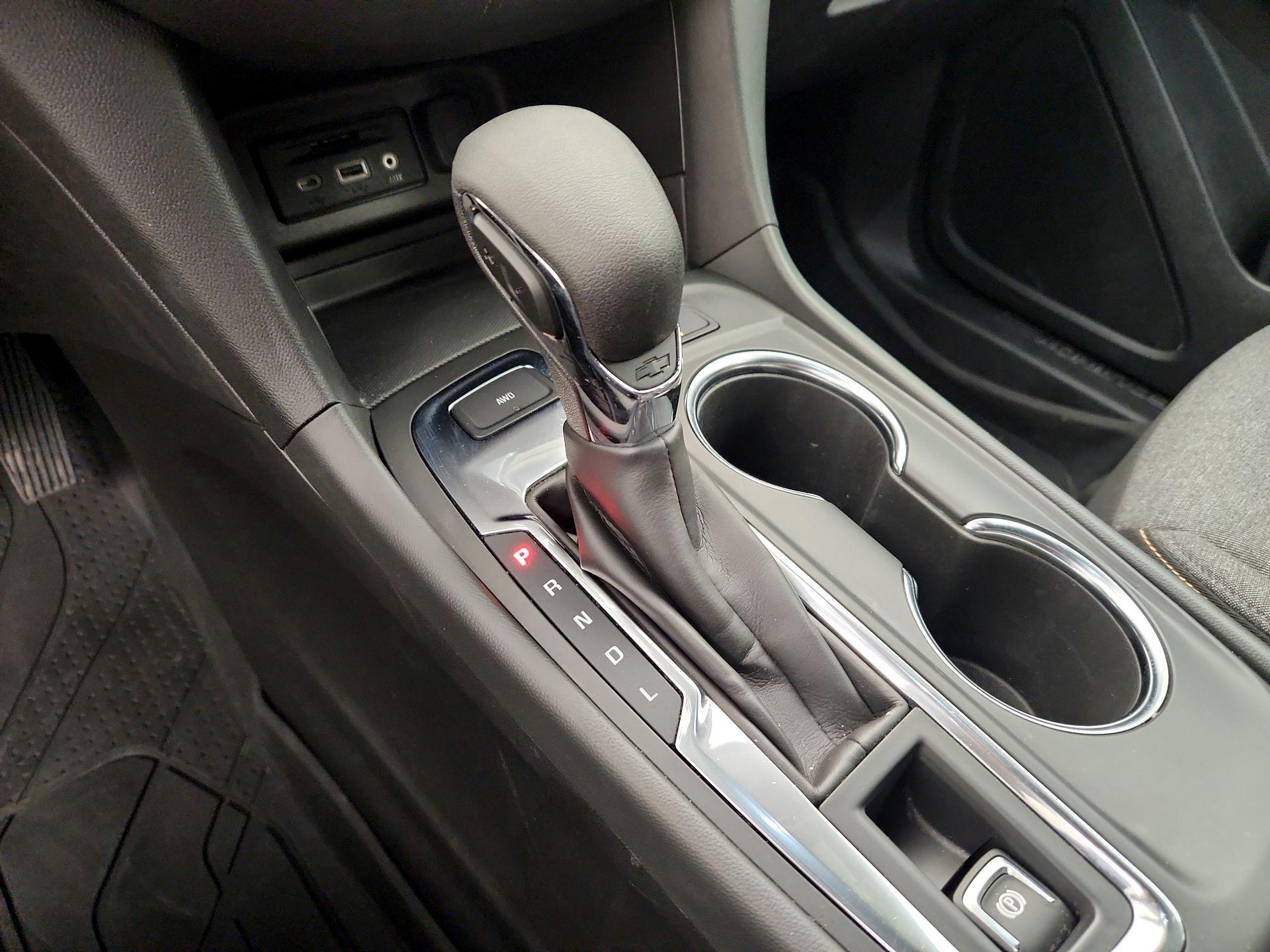 Thumbnail: 2023 Chevrolet Equinox - 17