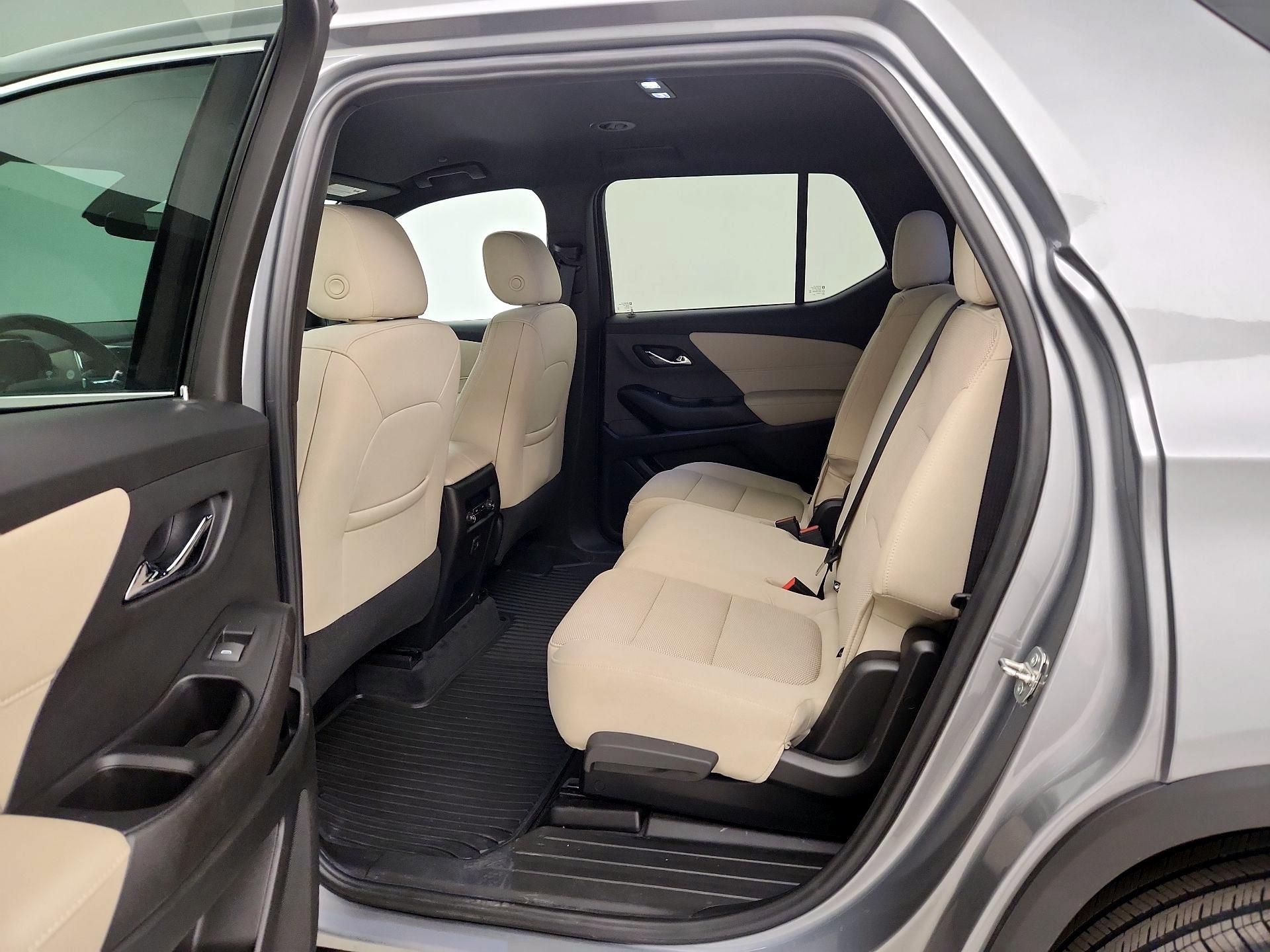 Thumbnail: 2023 Chevrolet Traverse - 19