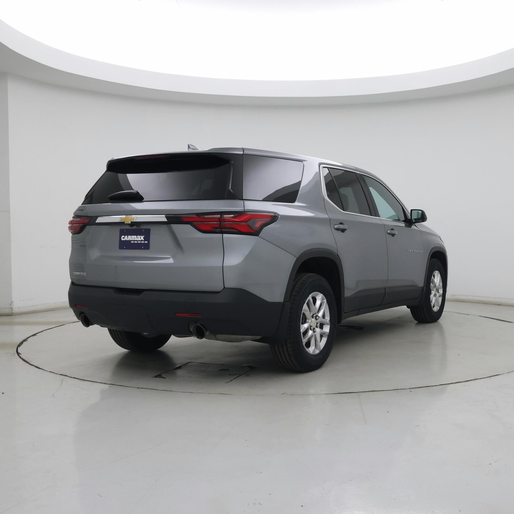 Thumbnail: 2023 Chevrolet Traverse - 8