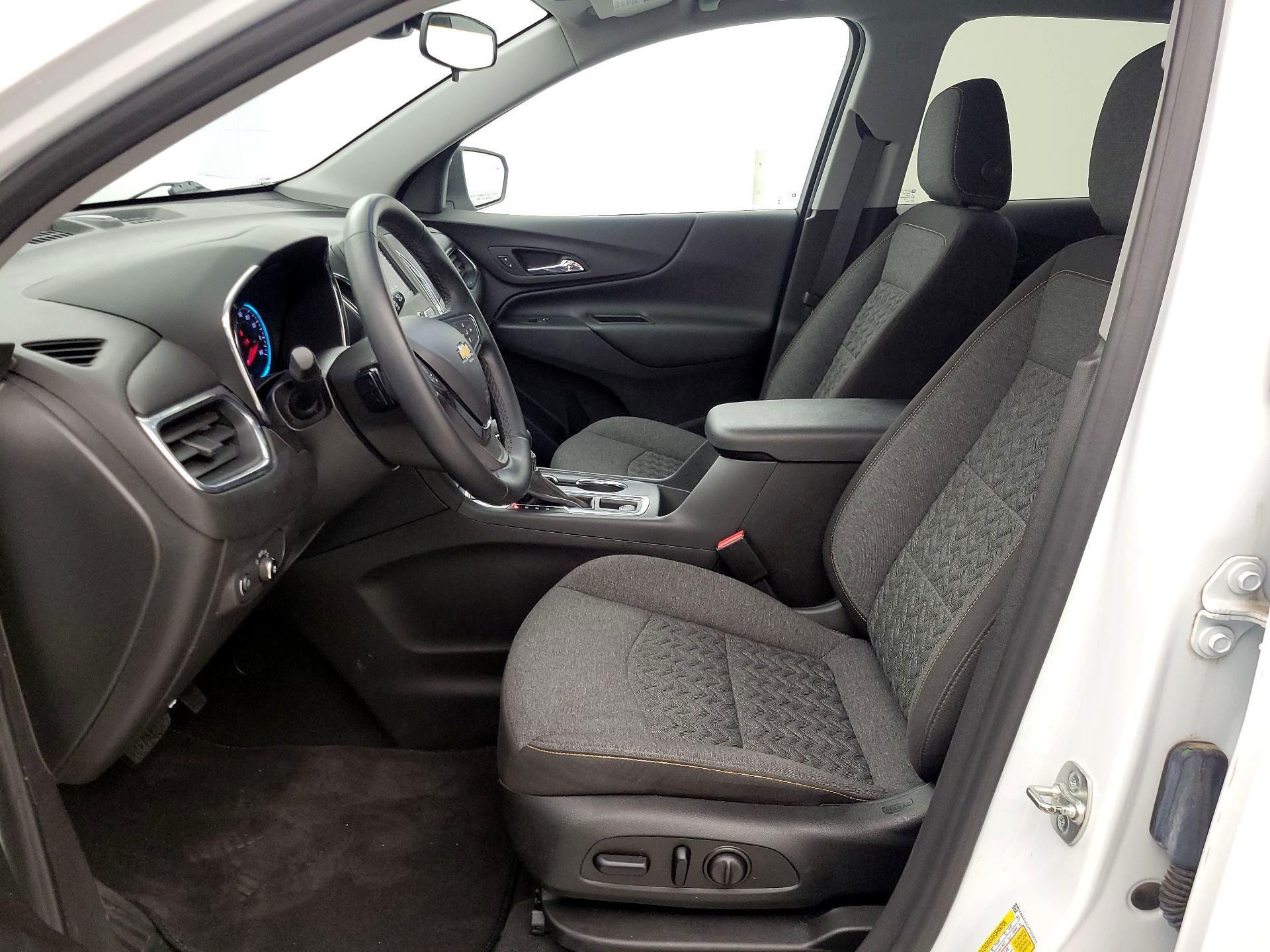 Thumbnail: 2023 Chevrolet Equinox - 9