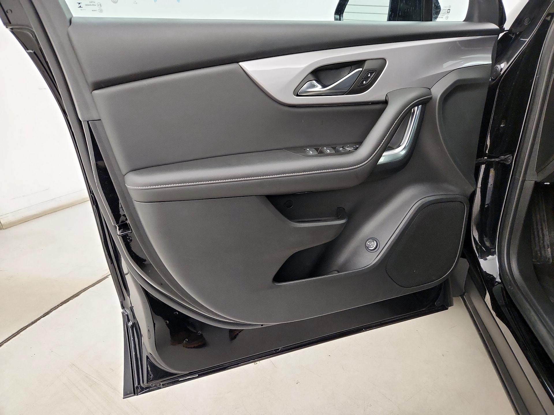 Thumbnail: 2023 Chevrolet Blazer - 12