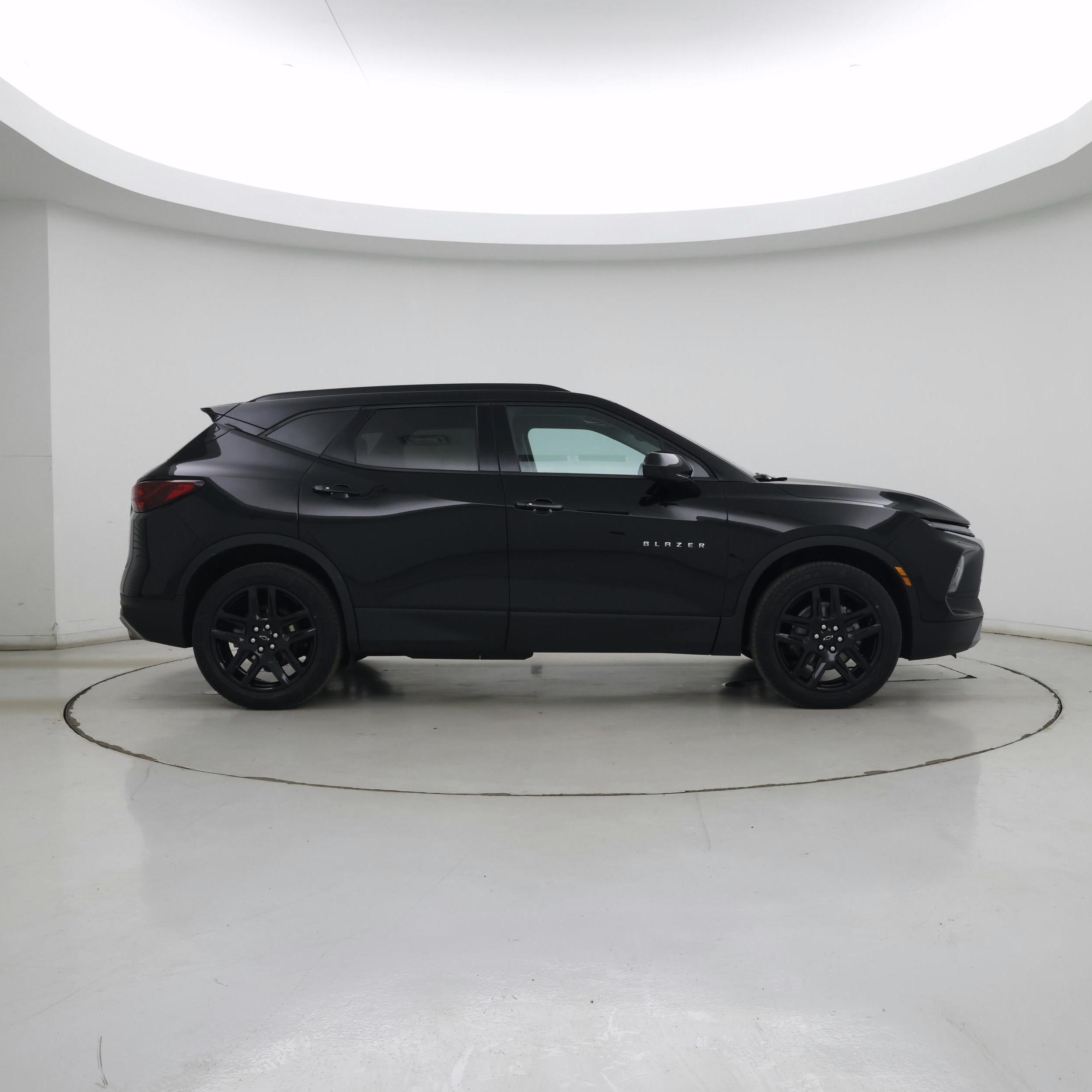 Thumbnail: 2023 Chevrolet Blazer - 7