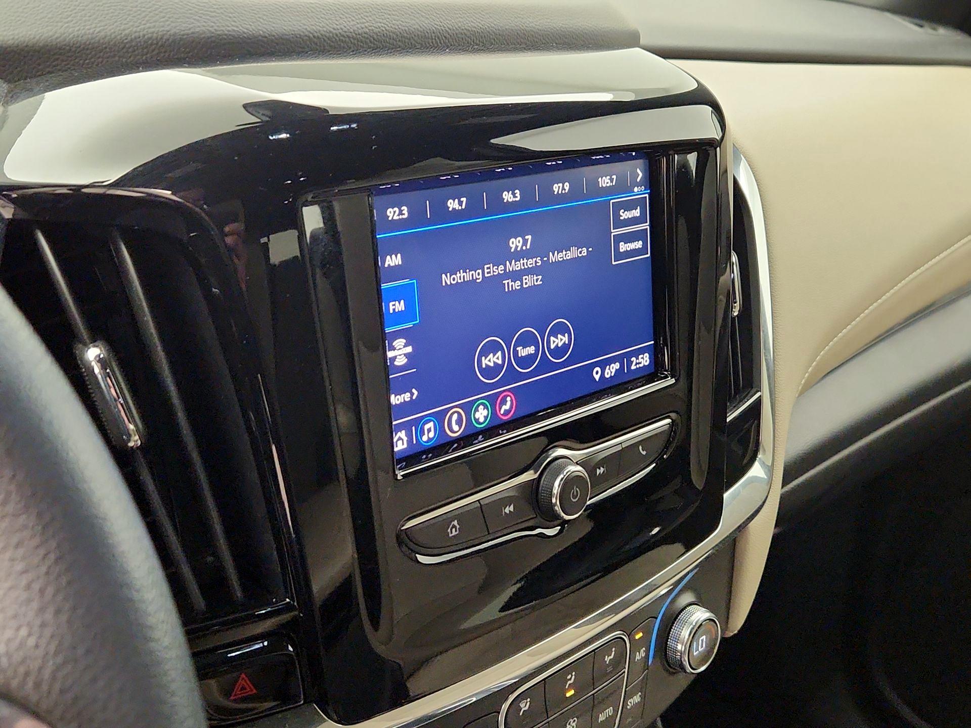 Thumbnail: 2023 Chevrolet Traverse - 15