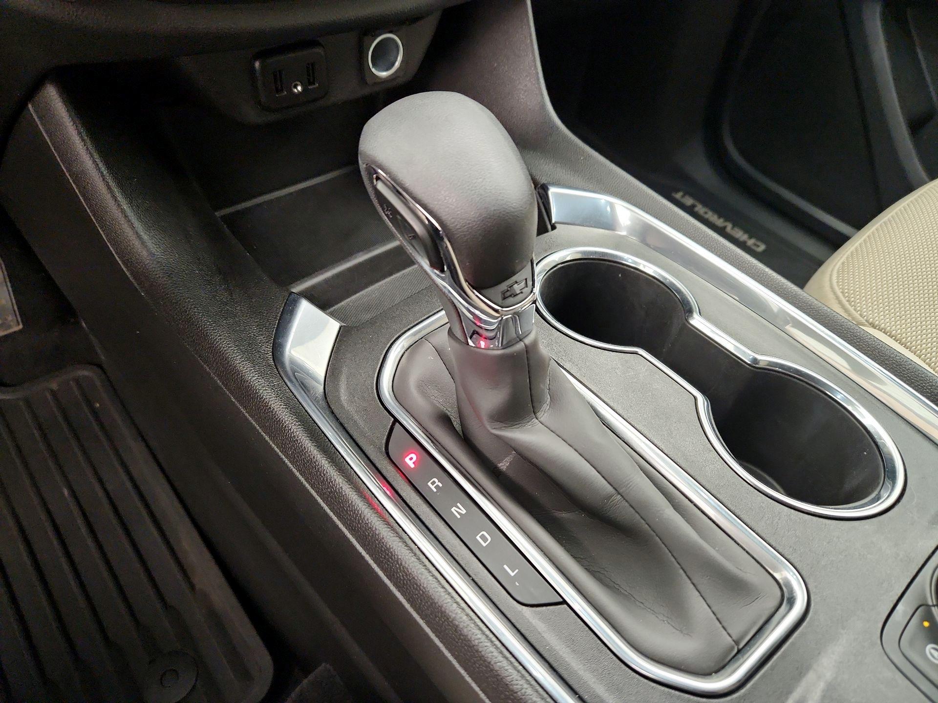 Thumbnail: 2023 Chevrolet Traverse - 17