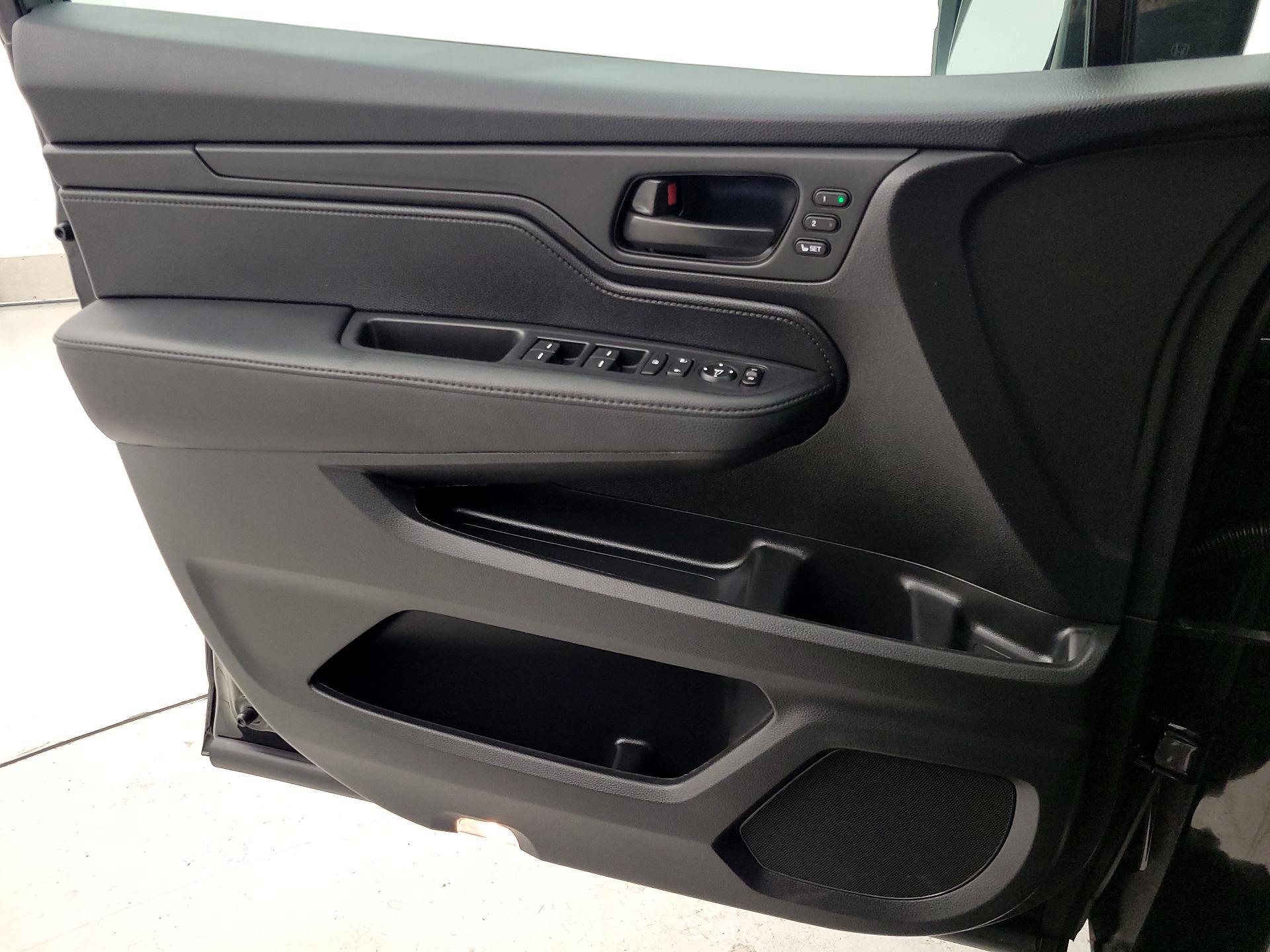 Thumbnail: 2025 Honda Odyssey - 12