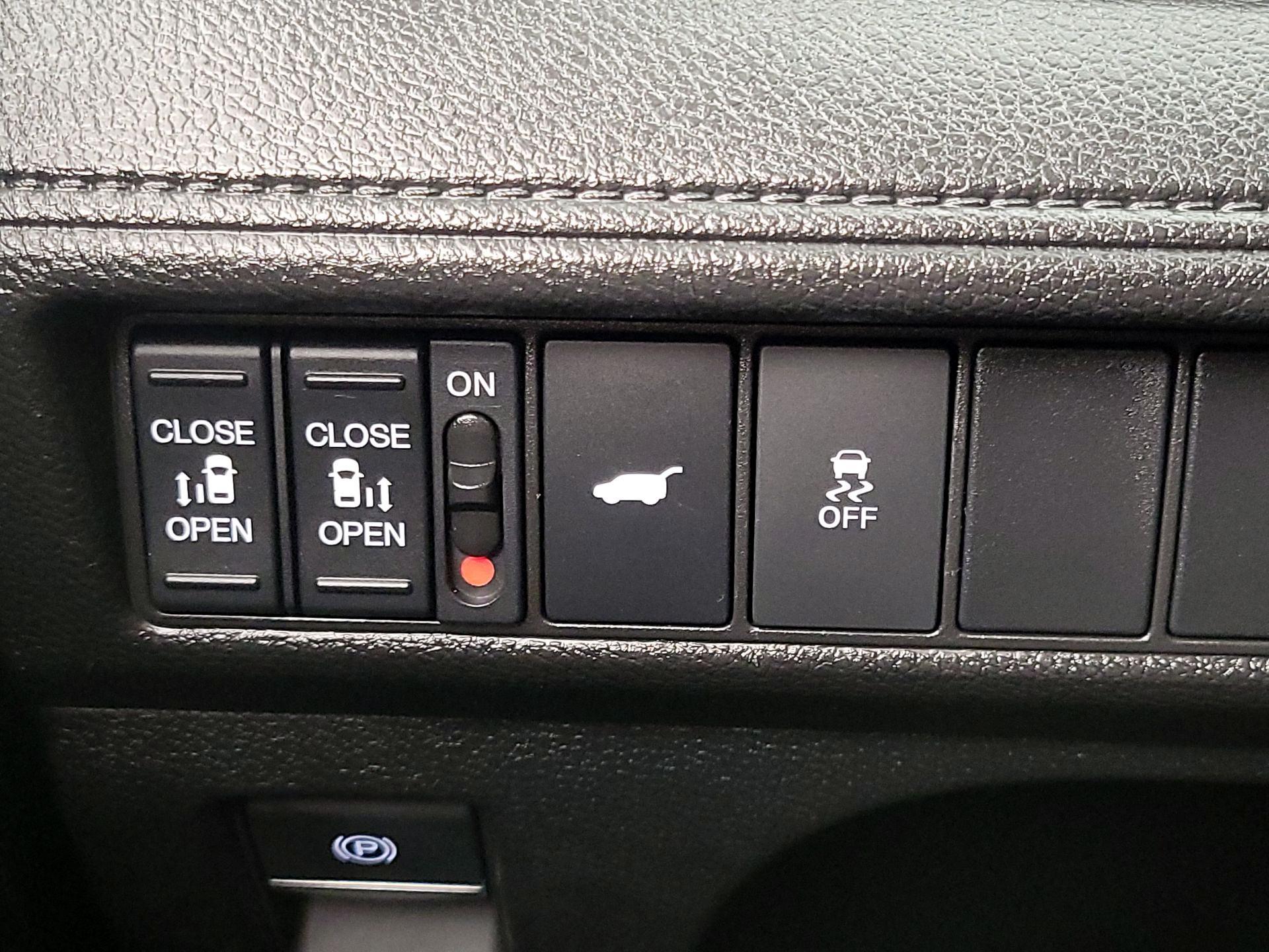 Thumbnail: 2025 Honda Odyssey - 13