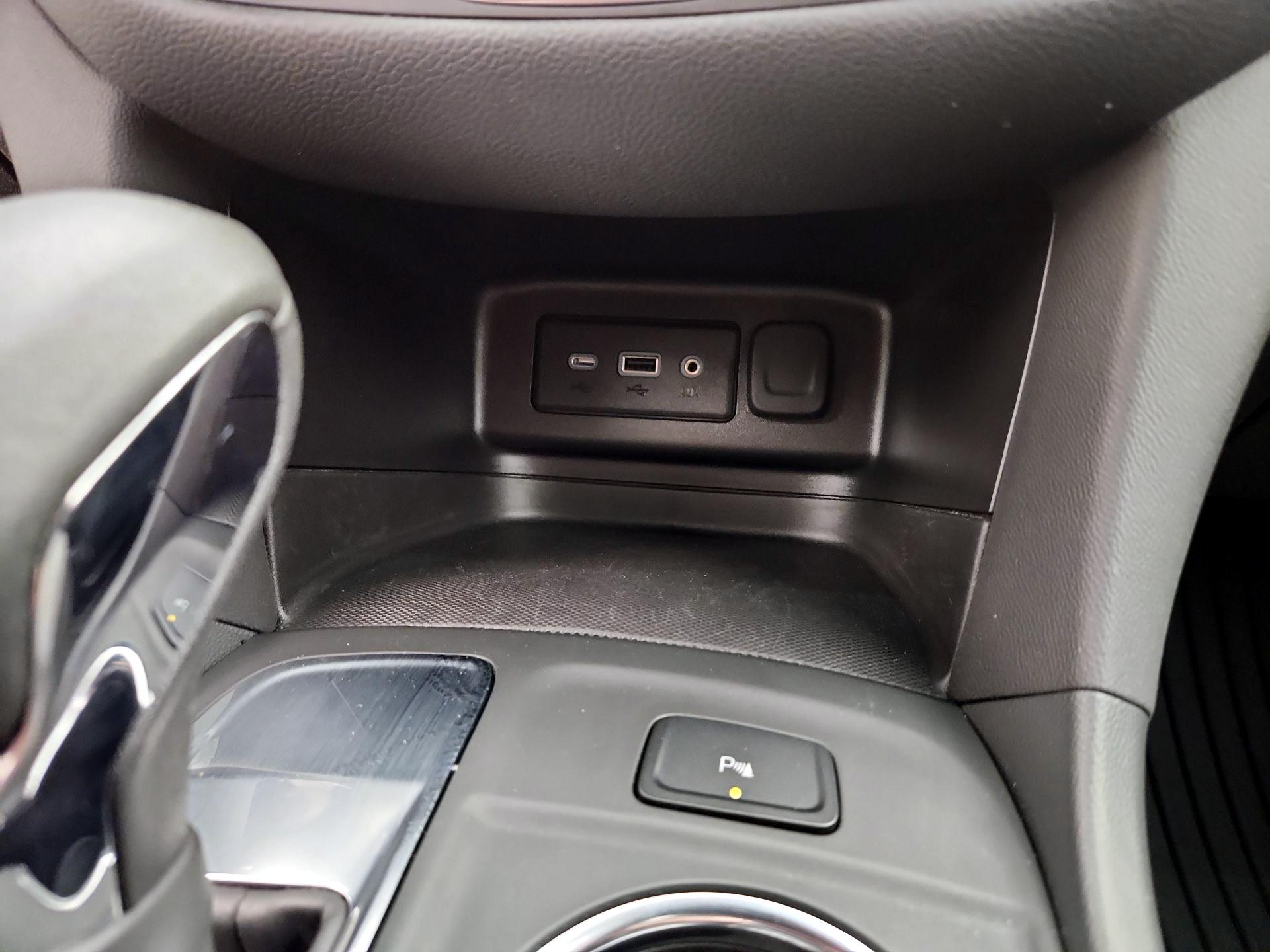 Thumbnail: 2024 Chevrolet Equinox - 18