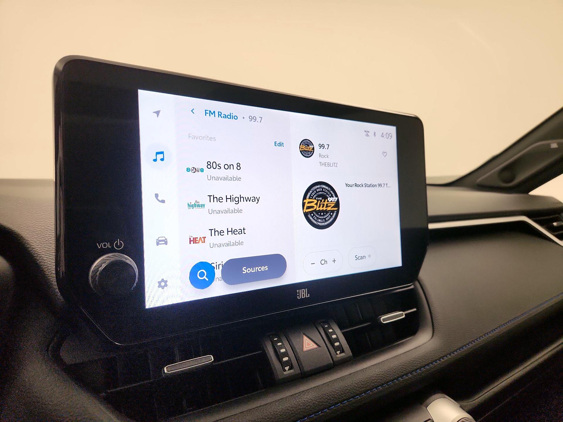 Thumbnail: 2025 Toyota RAV4 - 15