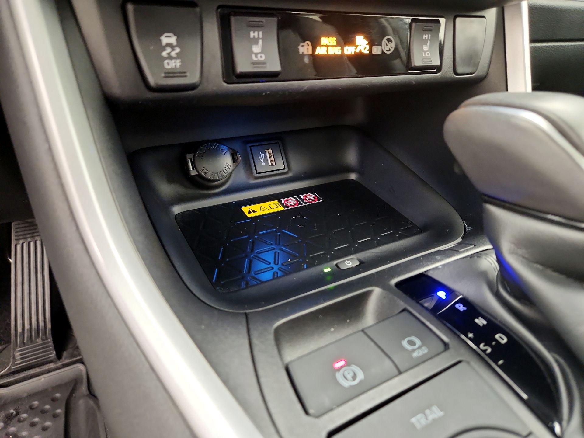 Thumbnail: 2025 Toyota RAV4 - 18