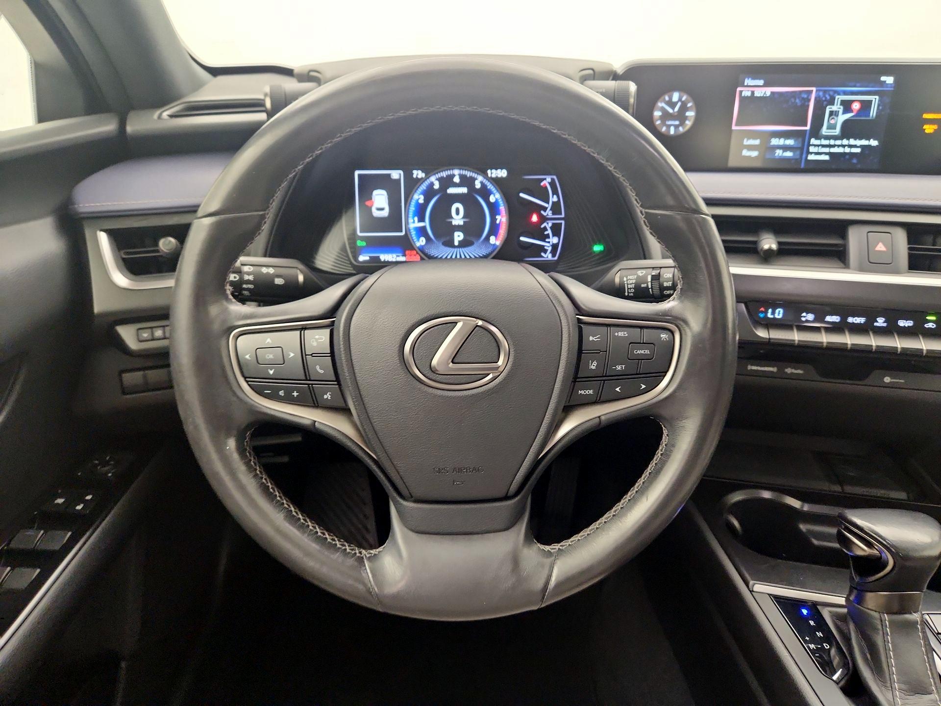 Thumbnail: 2020 Lexus UX - 10