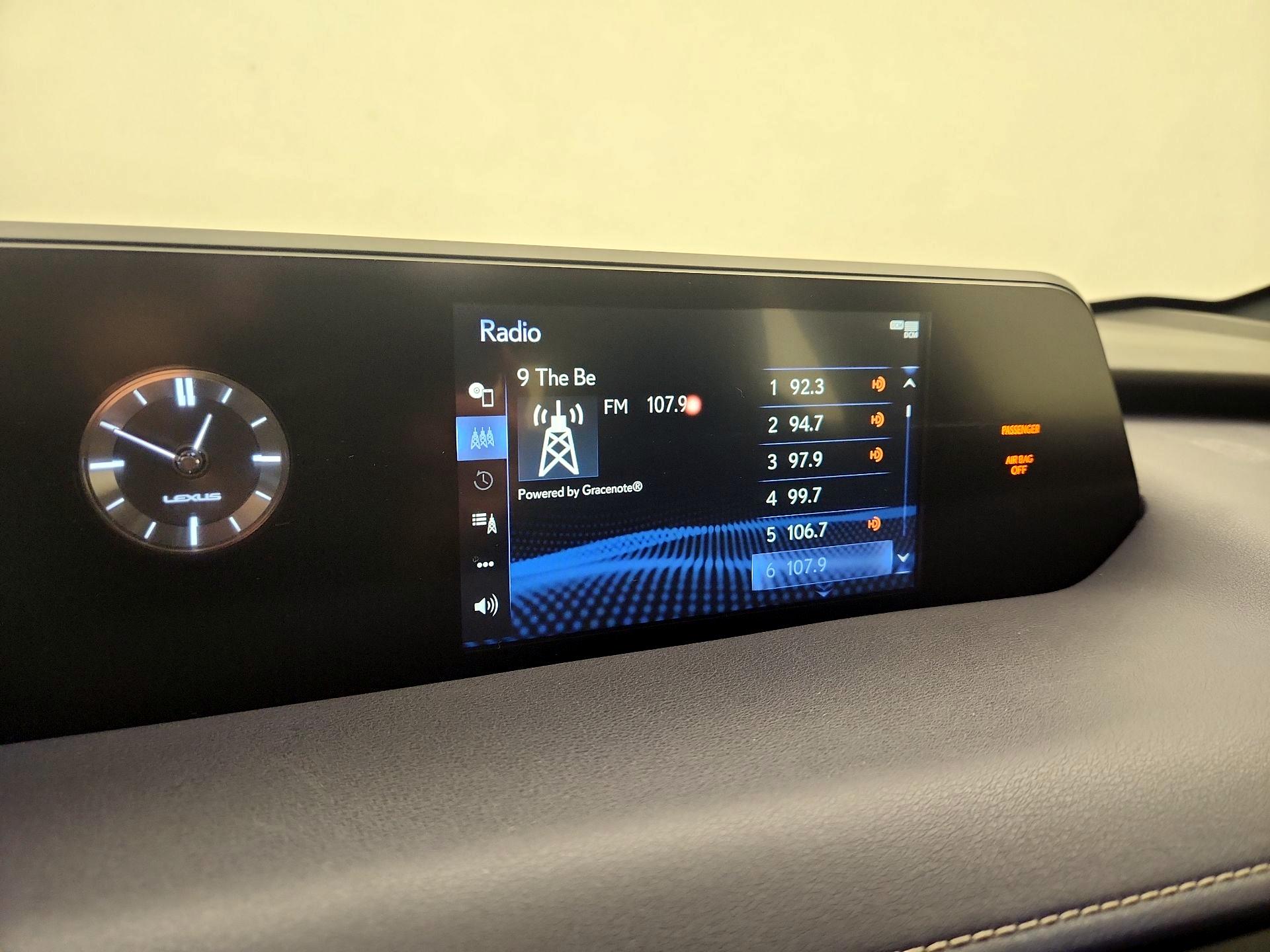 Thumbnail: 2020 Lexus UX - 15