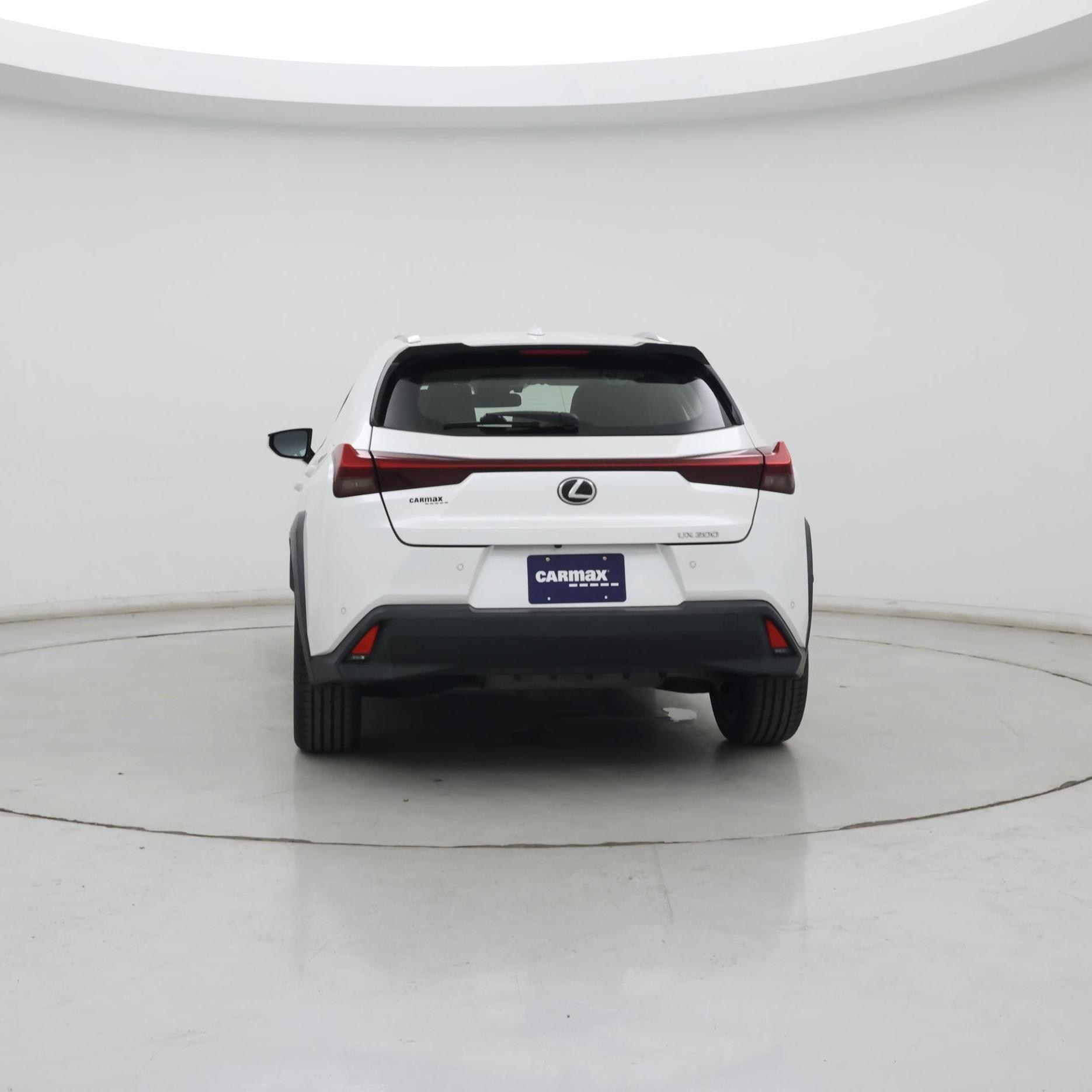 Thumbnail: 2020 Lexus UX - 6