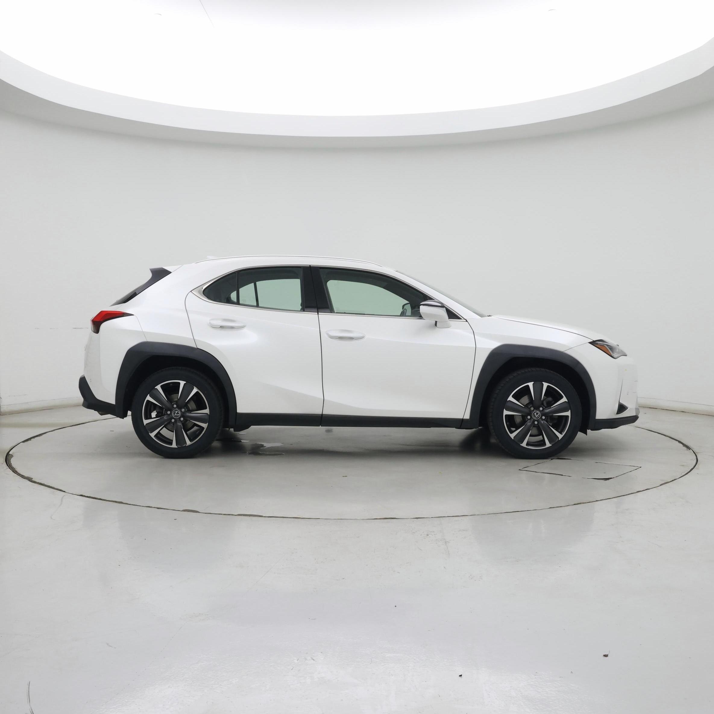 Thumbnail: 2020 Lexus UX - 7