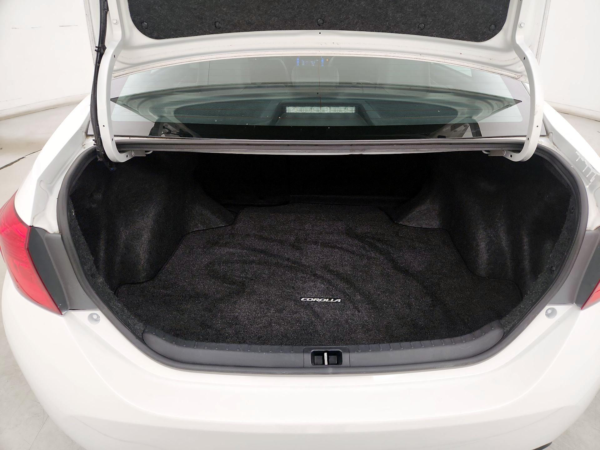 Thumbnail: 2017 Toyota Corolla - 20