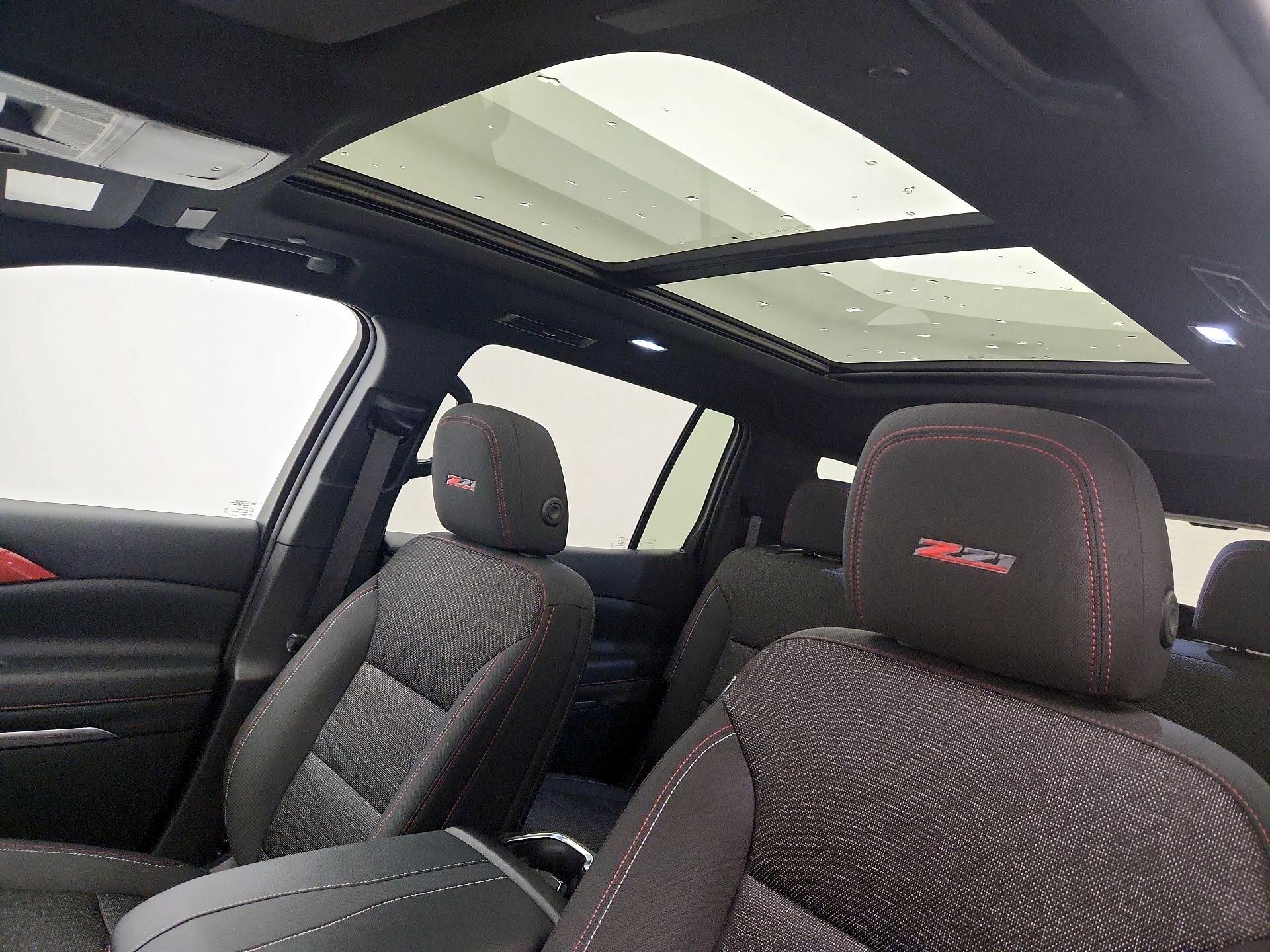 Thumbnail: 2024 Chevrolet Traverse - 20