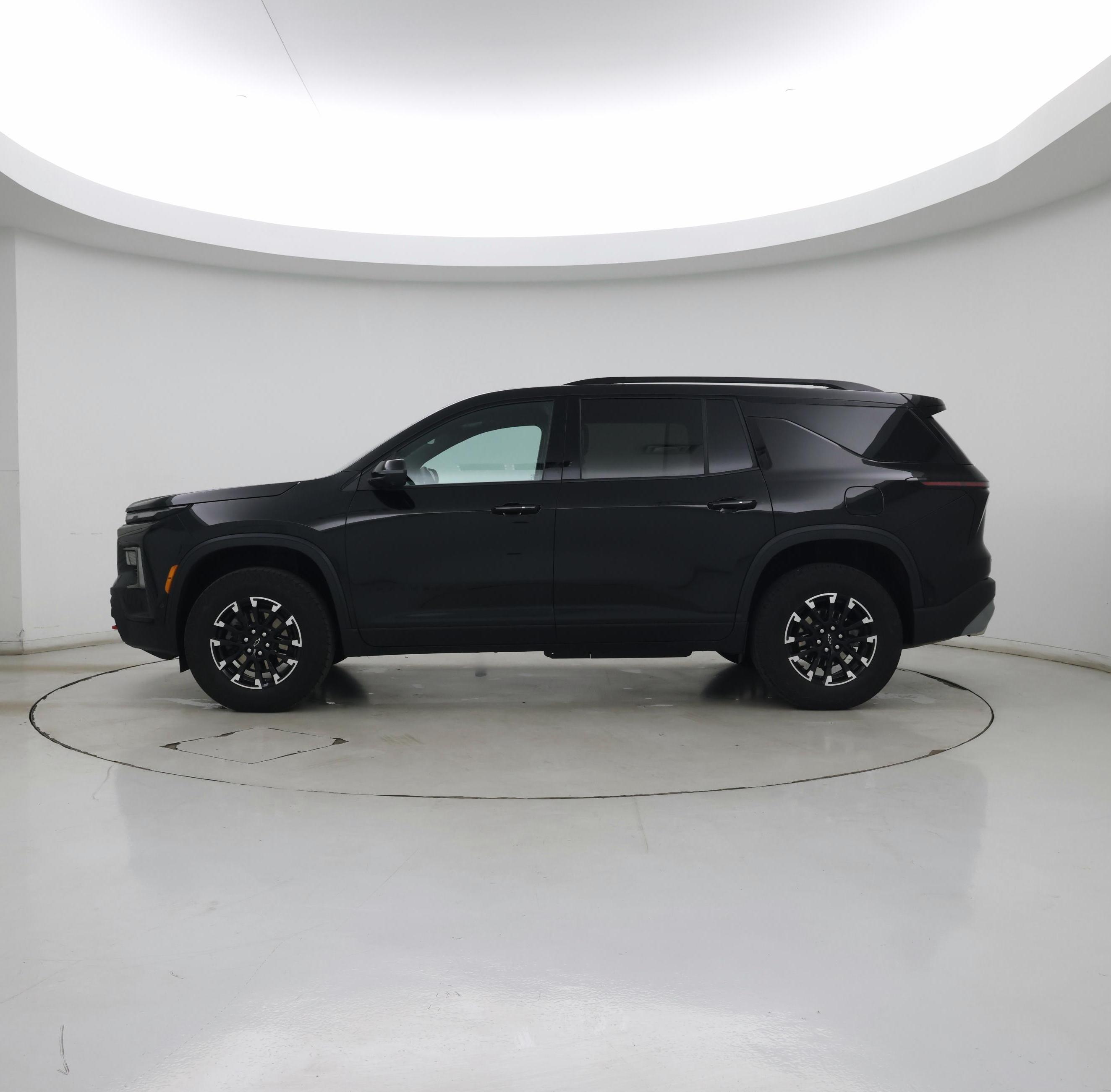 Thumbnail: 2024 Chevrolet Traverse - 3