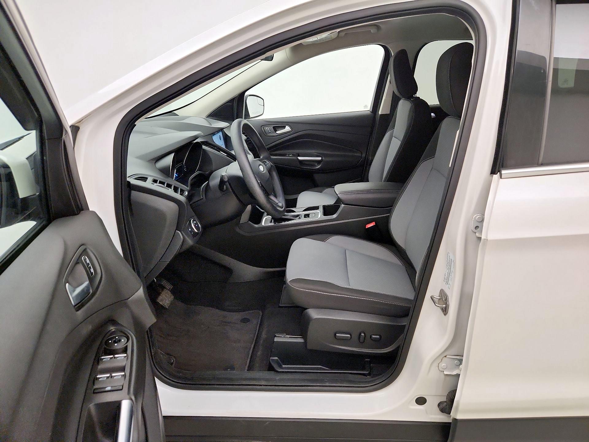 Thumbnail: 2019 Ford Escape - 11