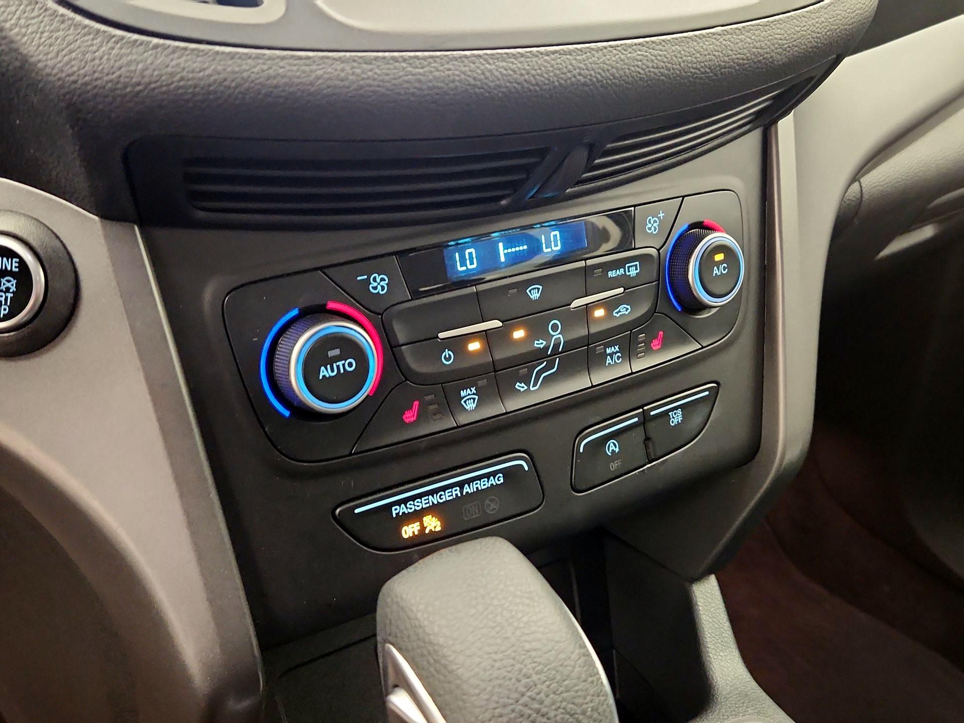 Thumbnail: 2019 Ford Escape - 16