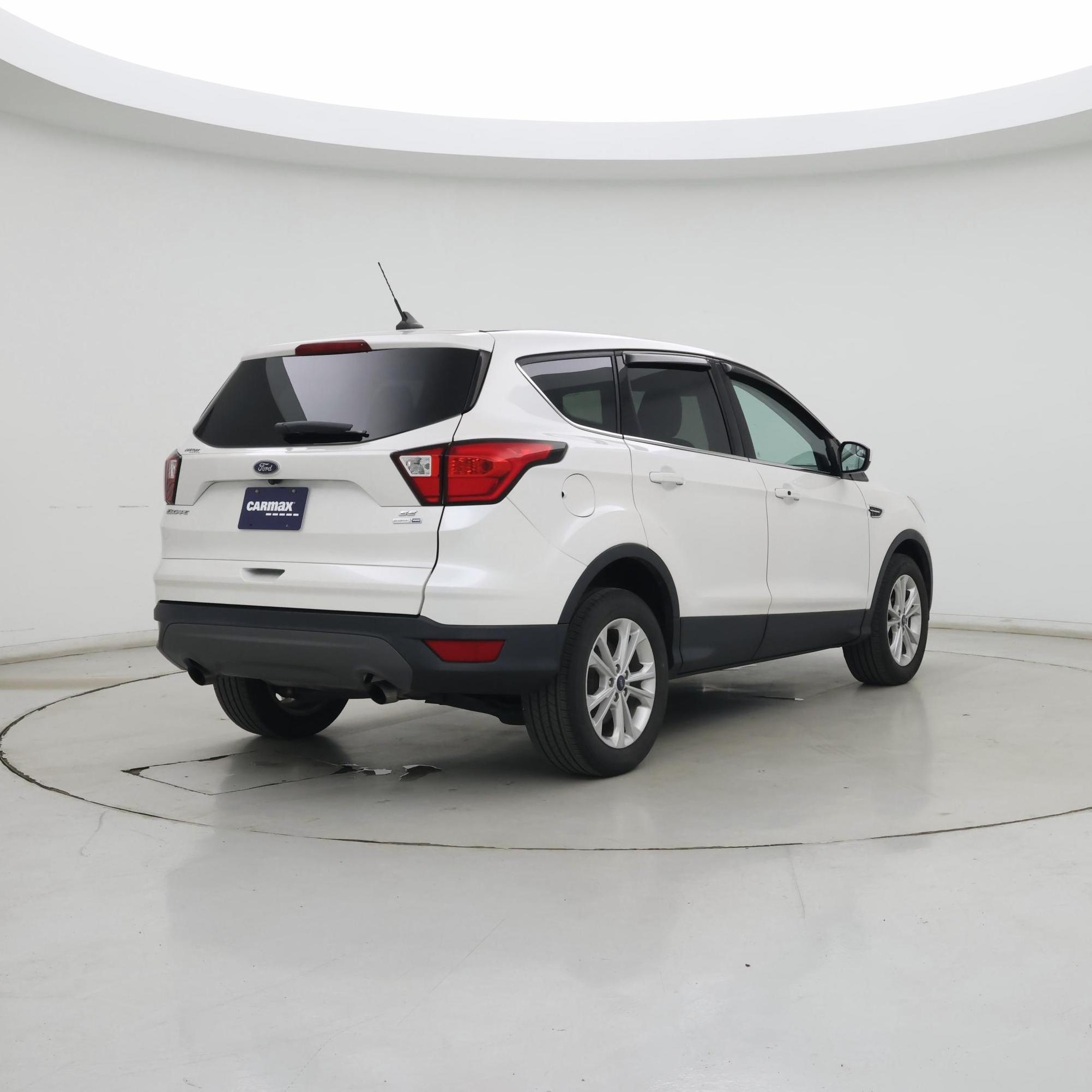 Thumbnail: 2019 Ford Escape - 8