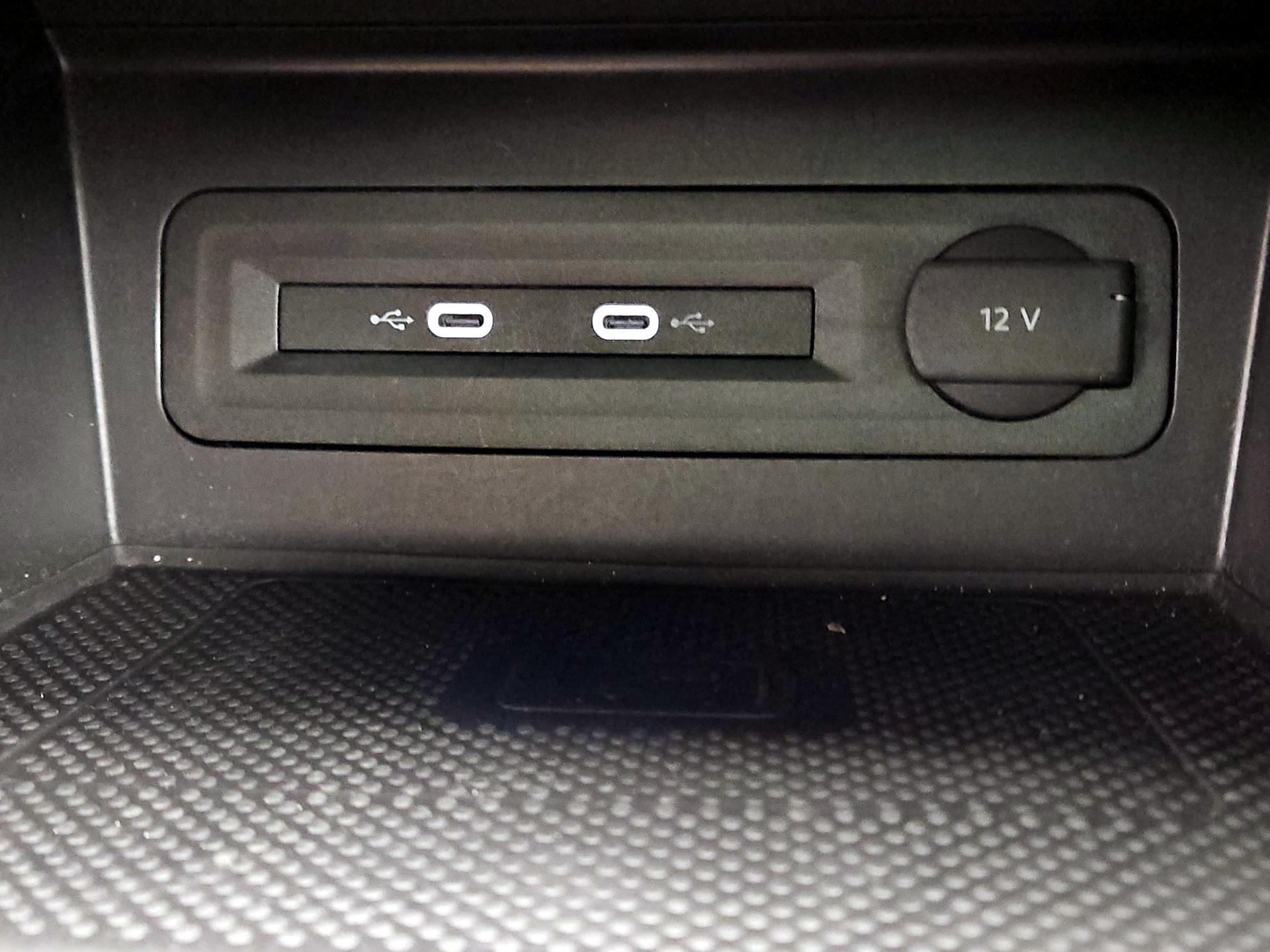 Thumbnail: 2023 Volkswagen Atlas - 18