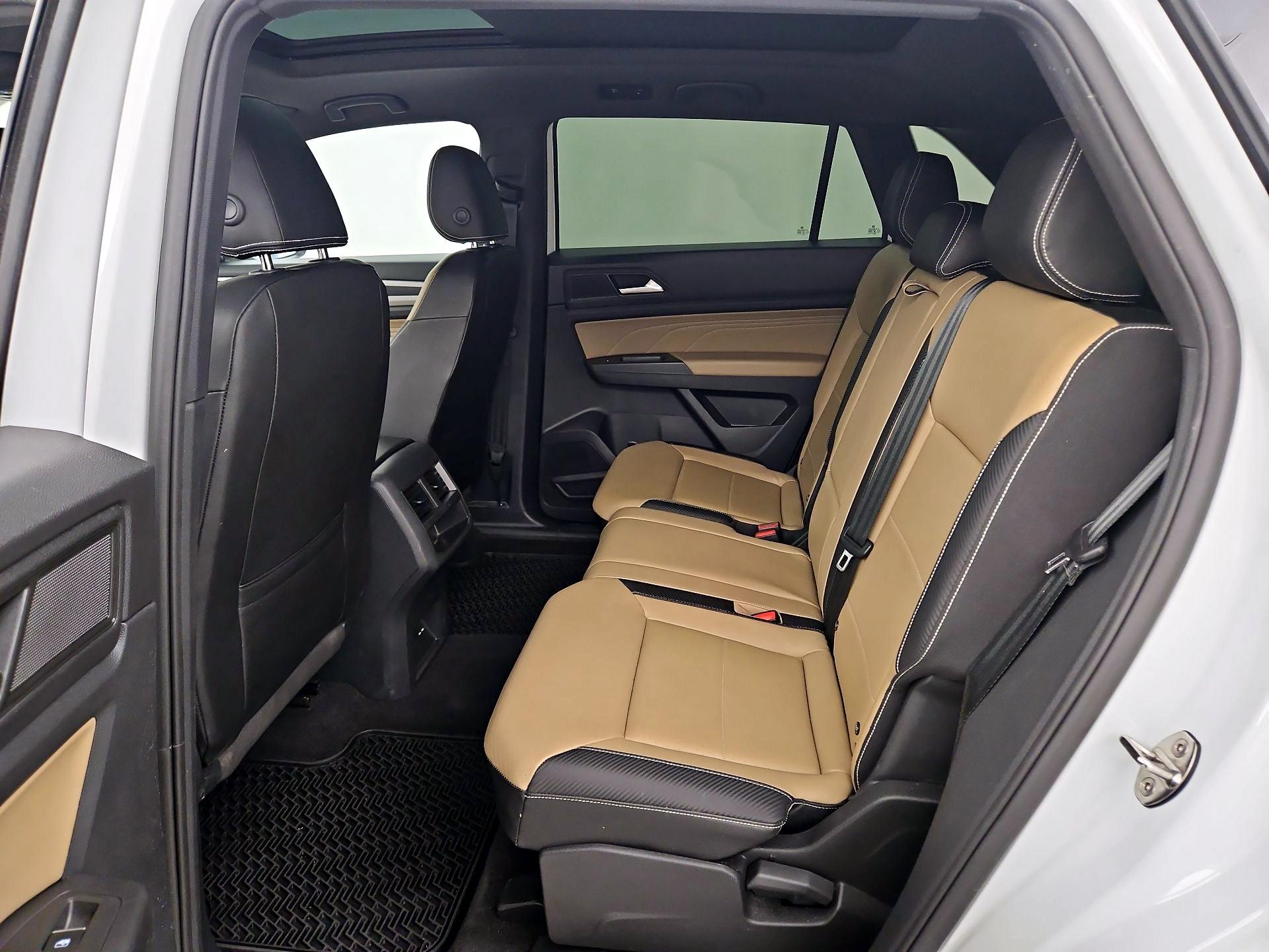 Thumbnail: 2023 Volkswagen Atlas - 20