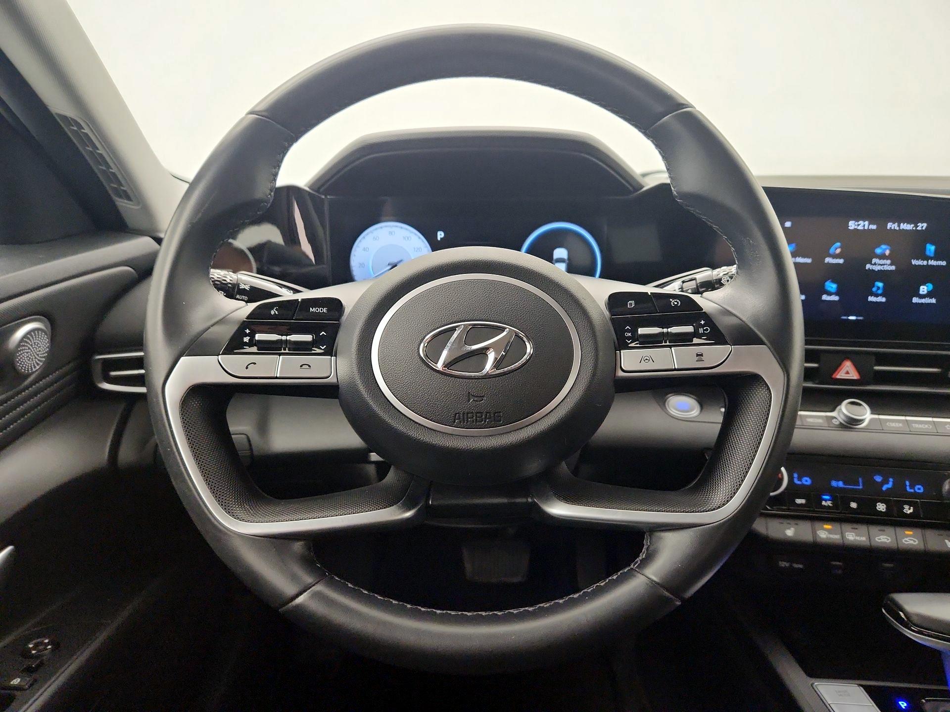 Thumbnail: 2023 Hyundai Elantra - 10