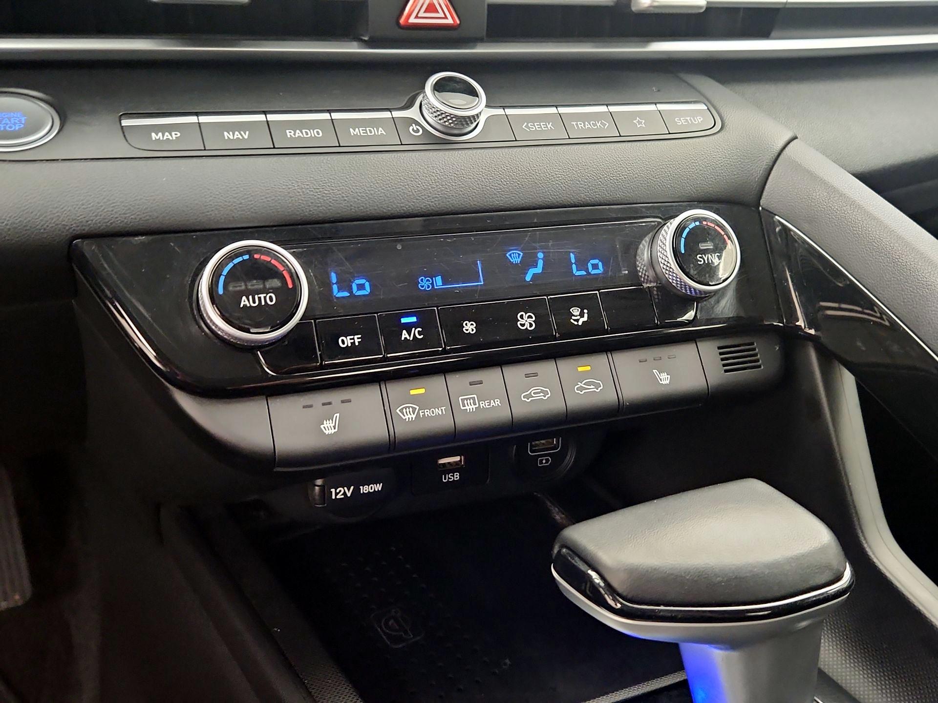 Thumbnail: 2023 Hyundai Elantra - 17