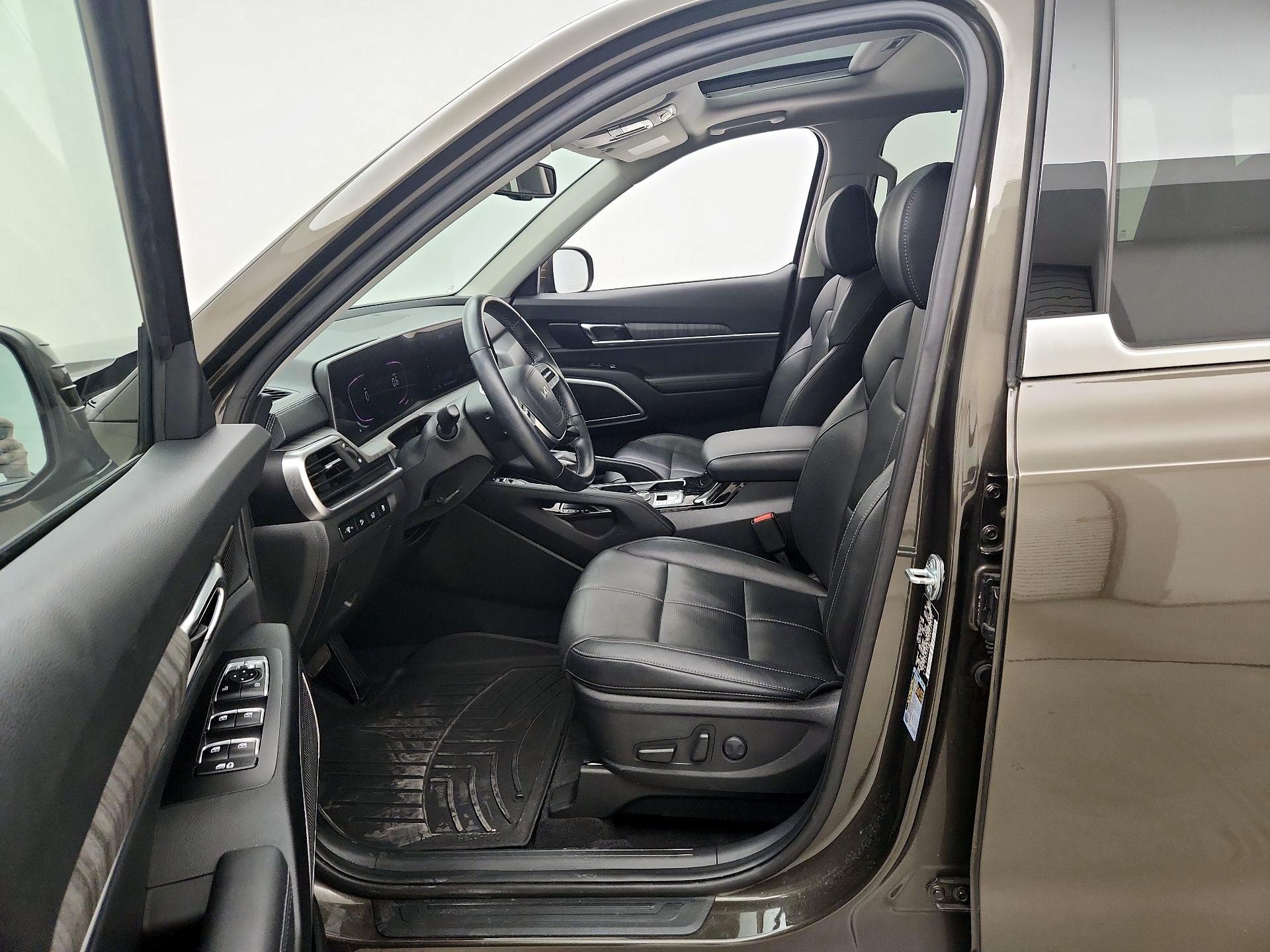 Thumbnail: 2024 Kia Telluride - 11