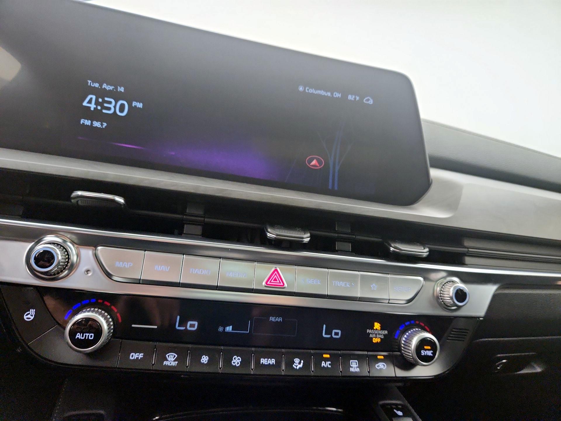 Thumbnail: 2024 Kia Telluride - 17